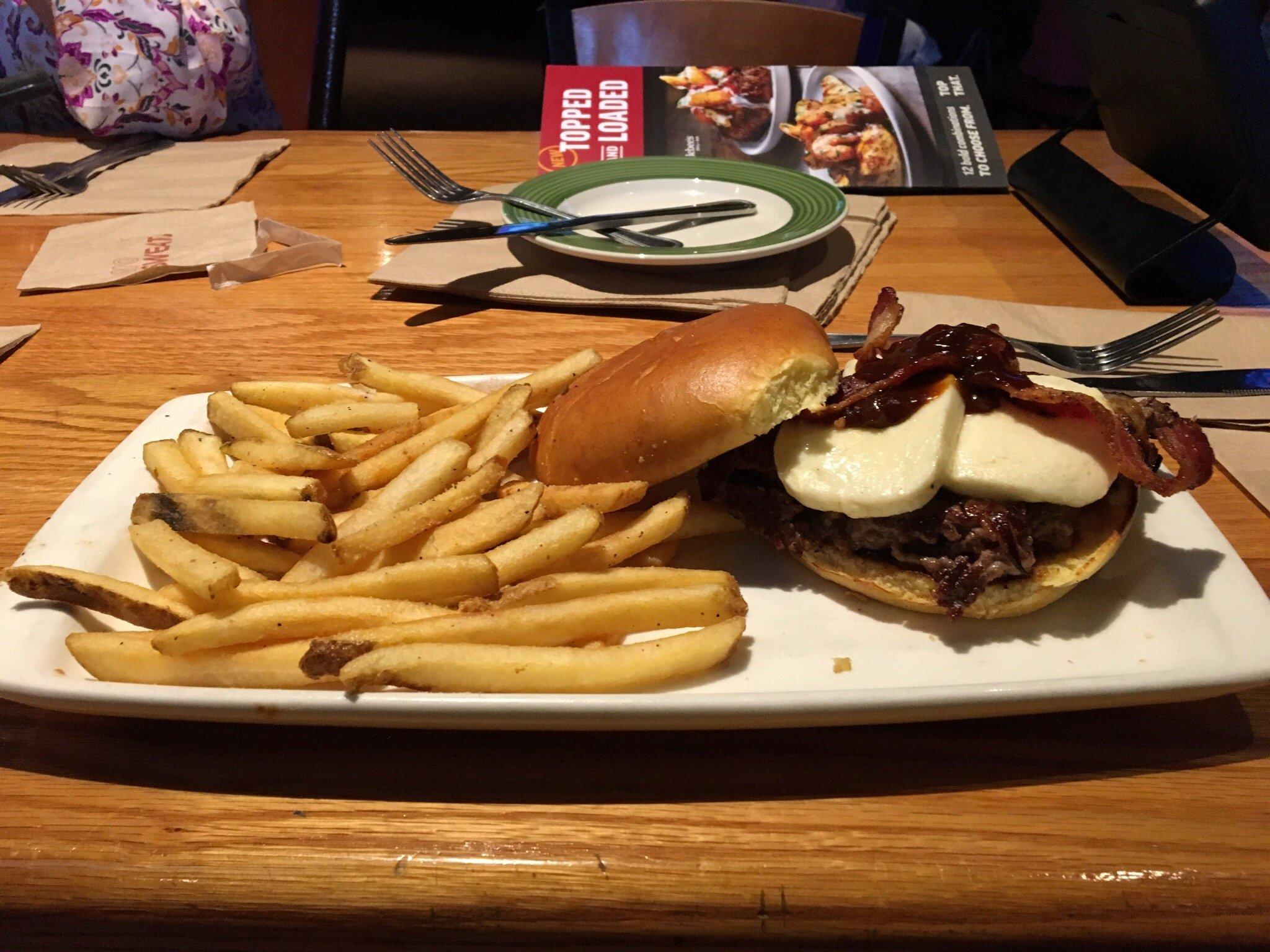 Applebee's Grill + Bar