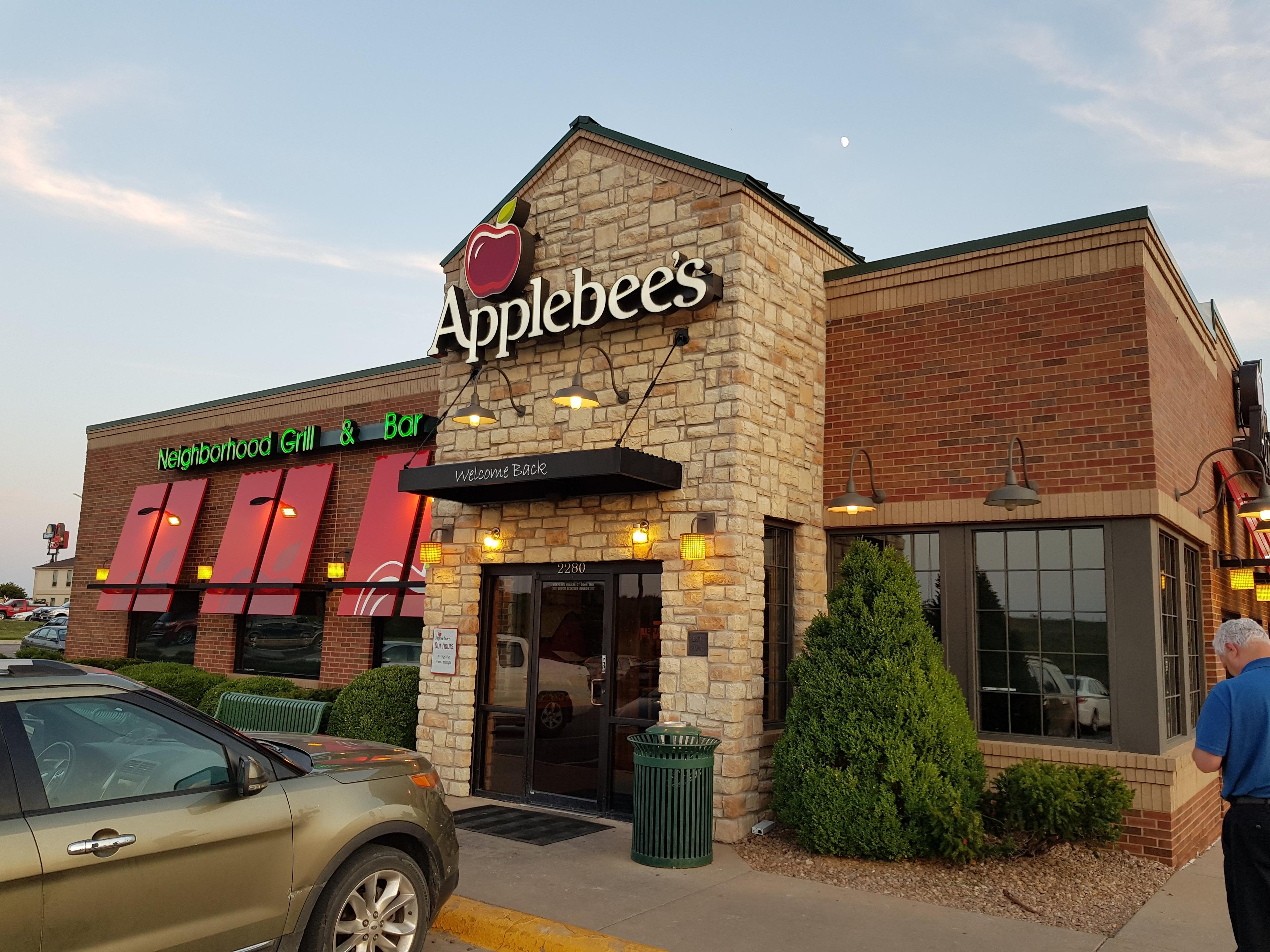 Applebee's Grill + Bar