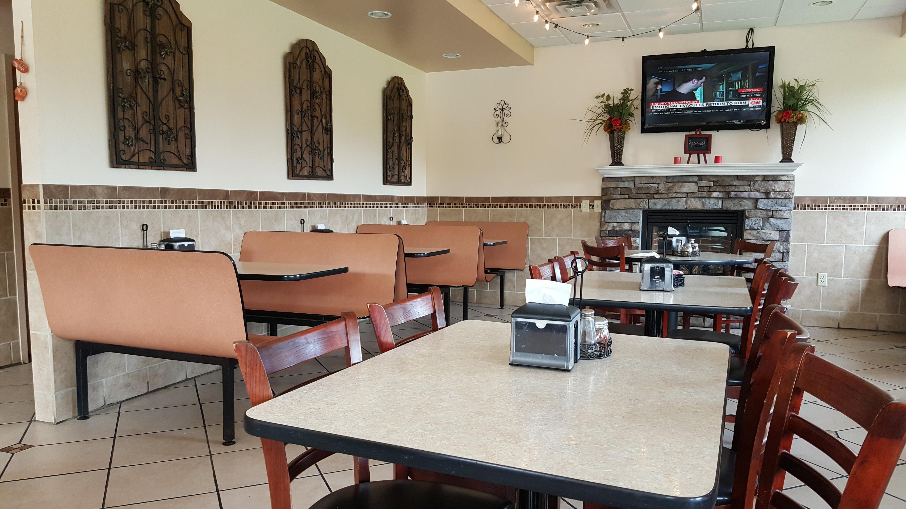 Finazzo's Italian Restaurant & Pizzaria