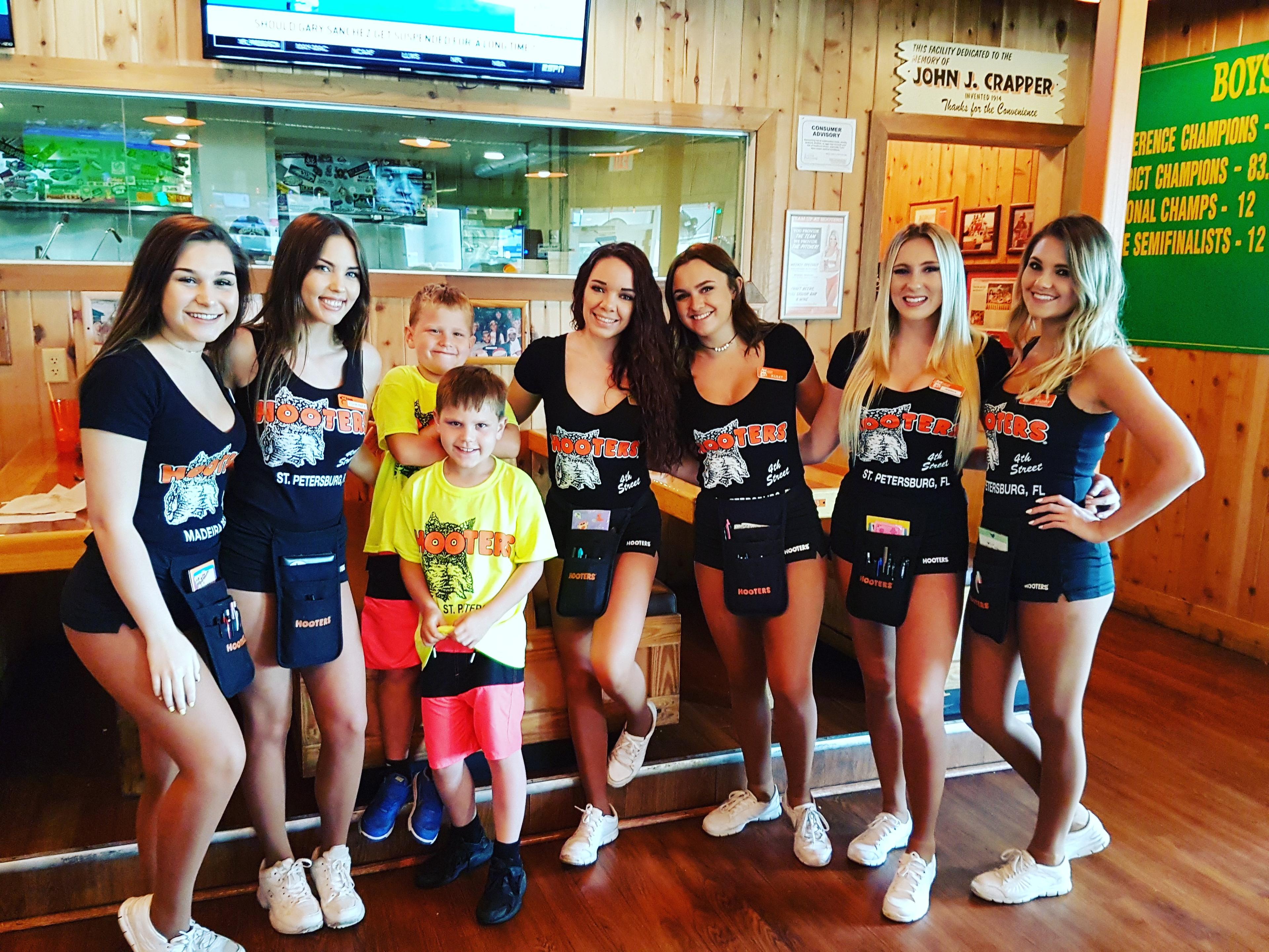 Hooters