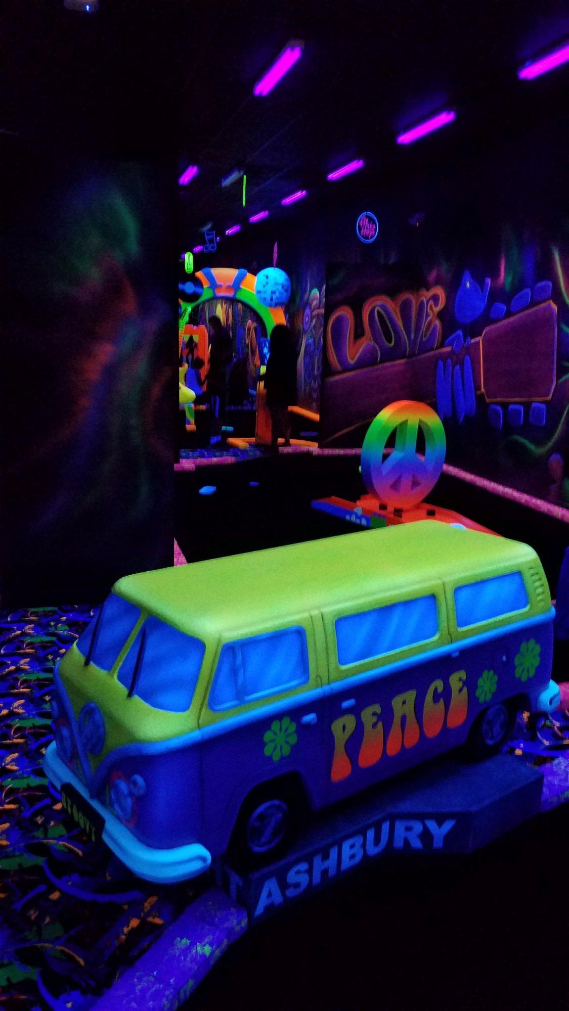 Rock of Ages Black light Mini Golf