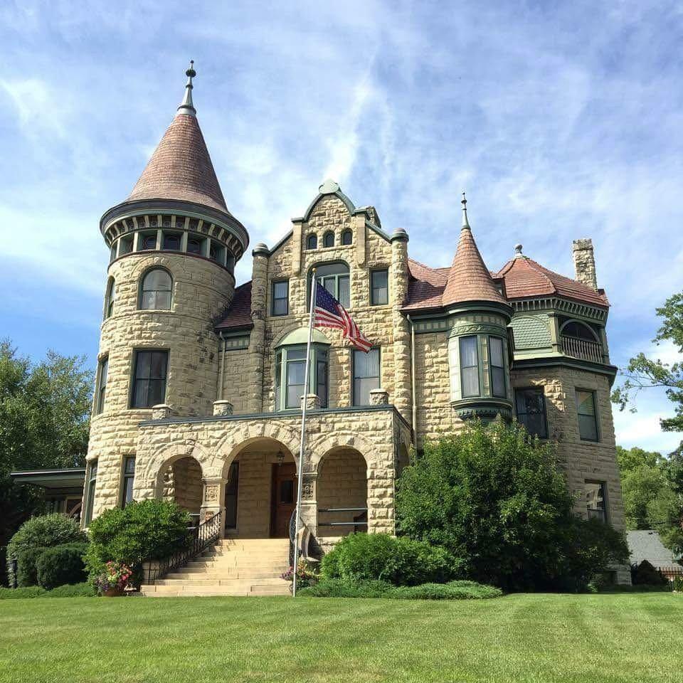 Castle La Crosse