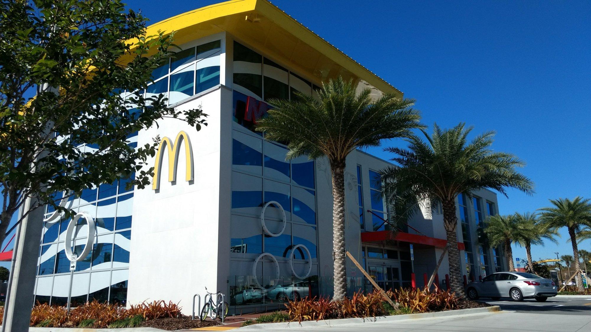 World's Largest Entertainment McDonald's & PlayPlace