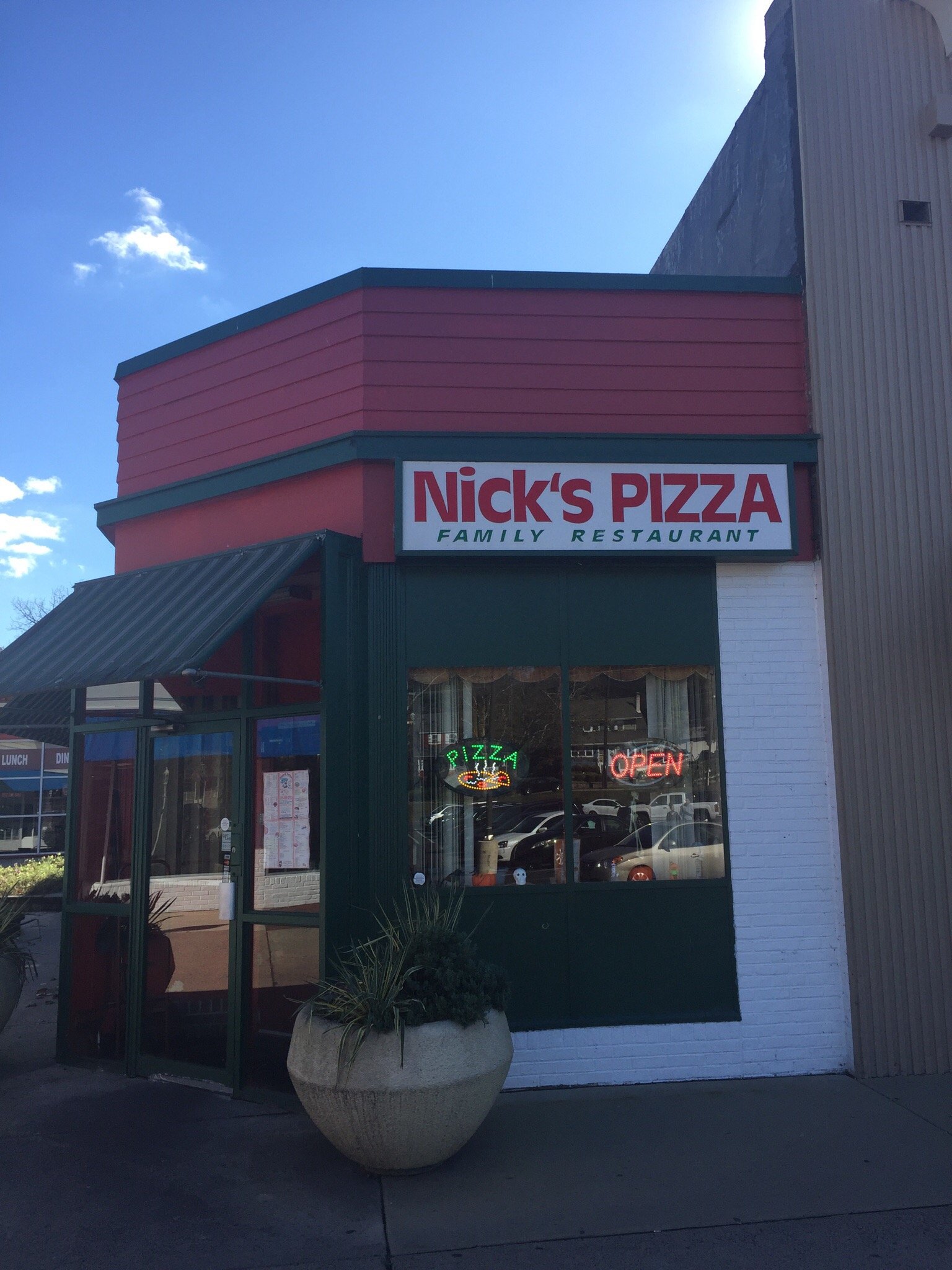 Nick's Family Pizza & Restaurant