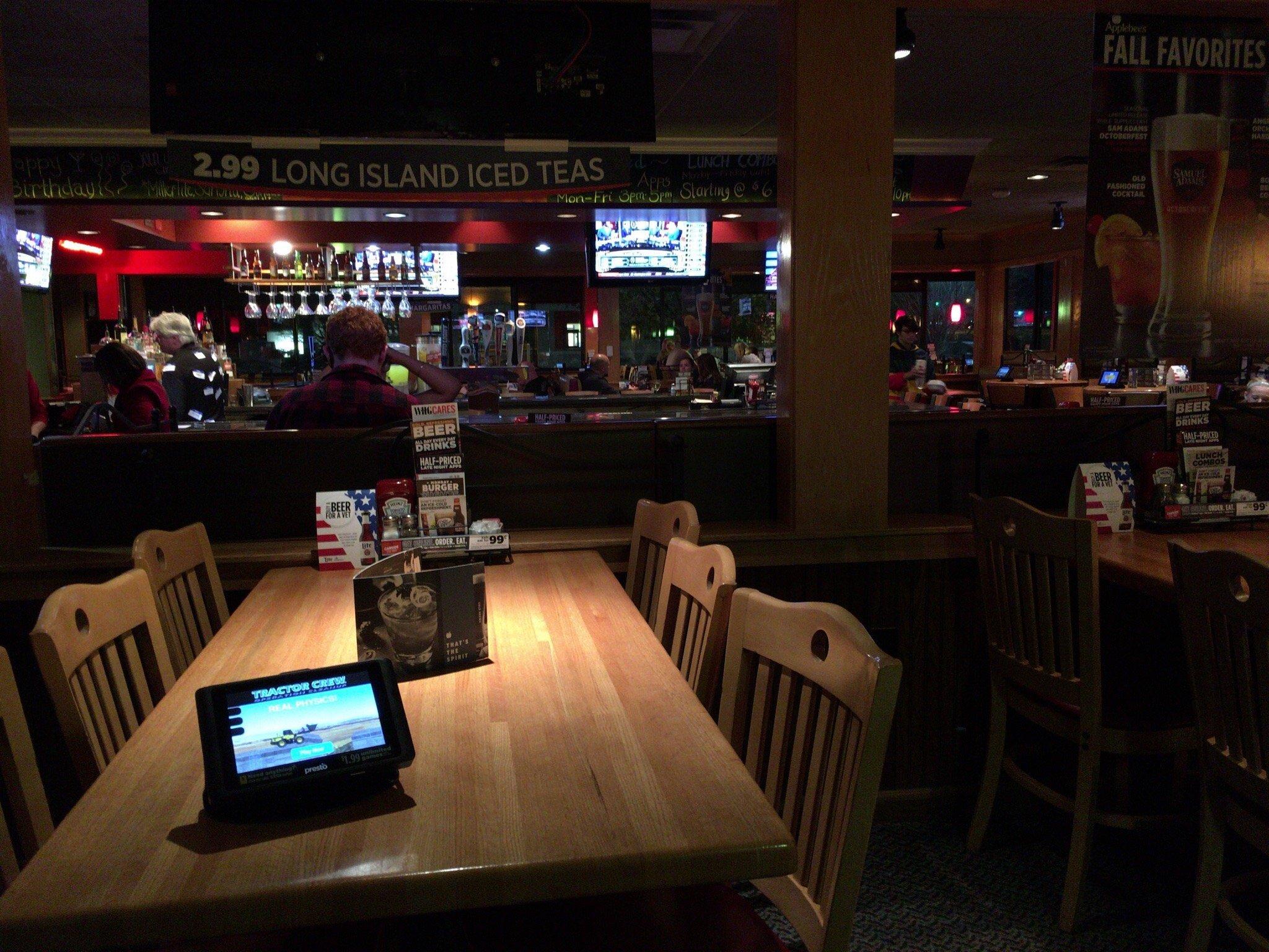 Applebee's Grill + Bar