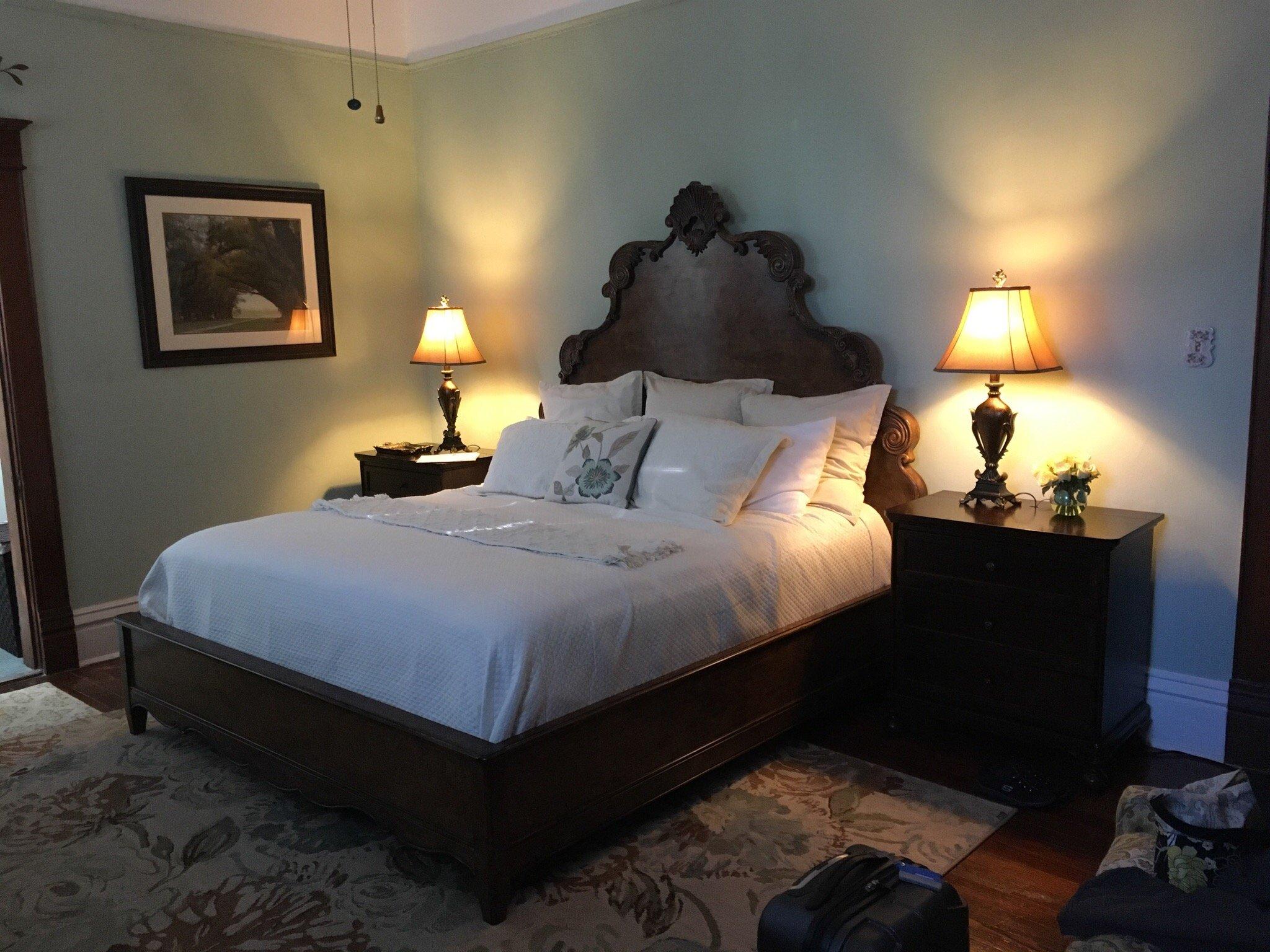 Laurel Manor Bed and Breakfast