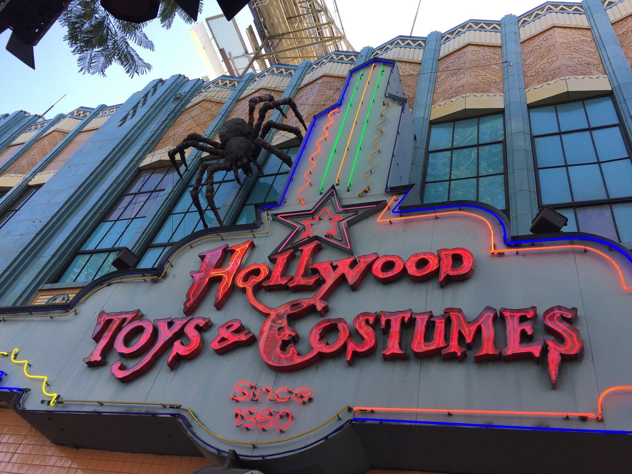 Hollywood Toys & Costumes