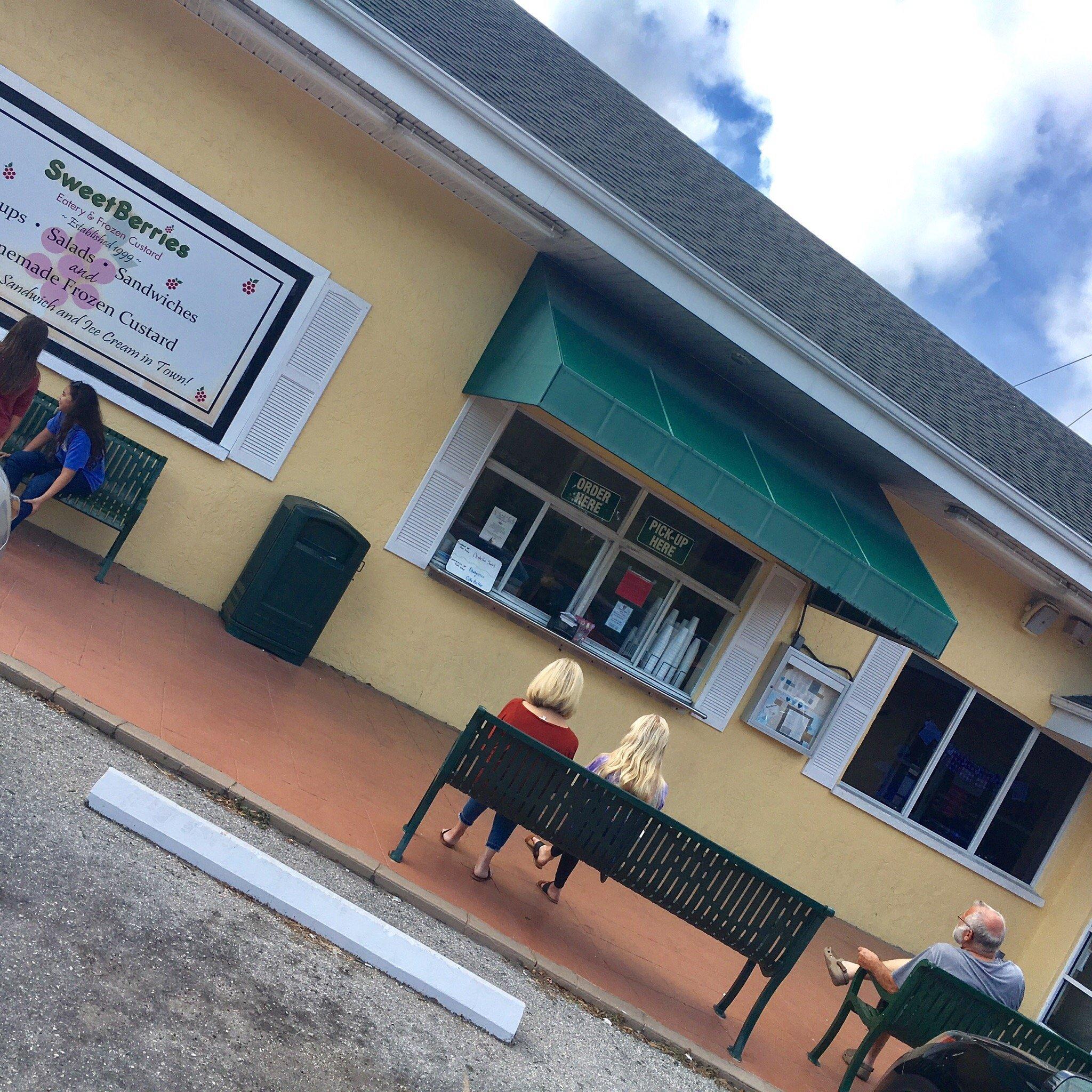 Sweetberries Eatery & Frozen Custard