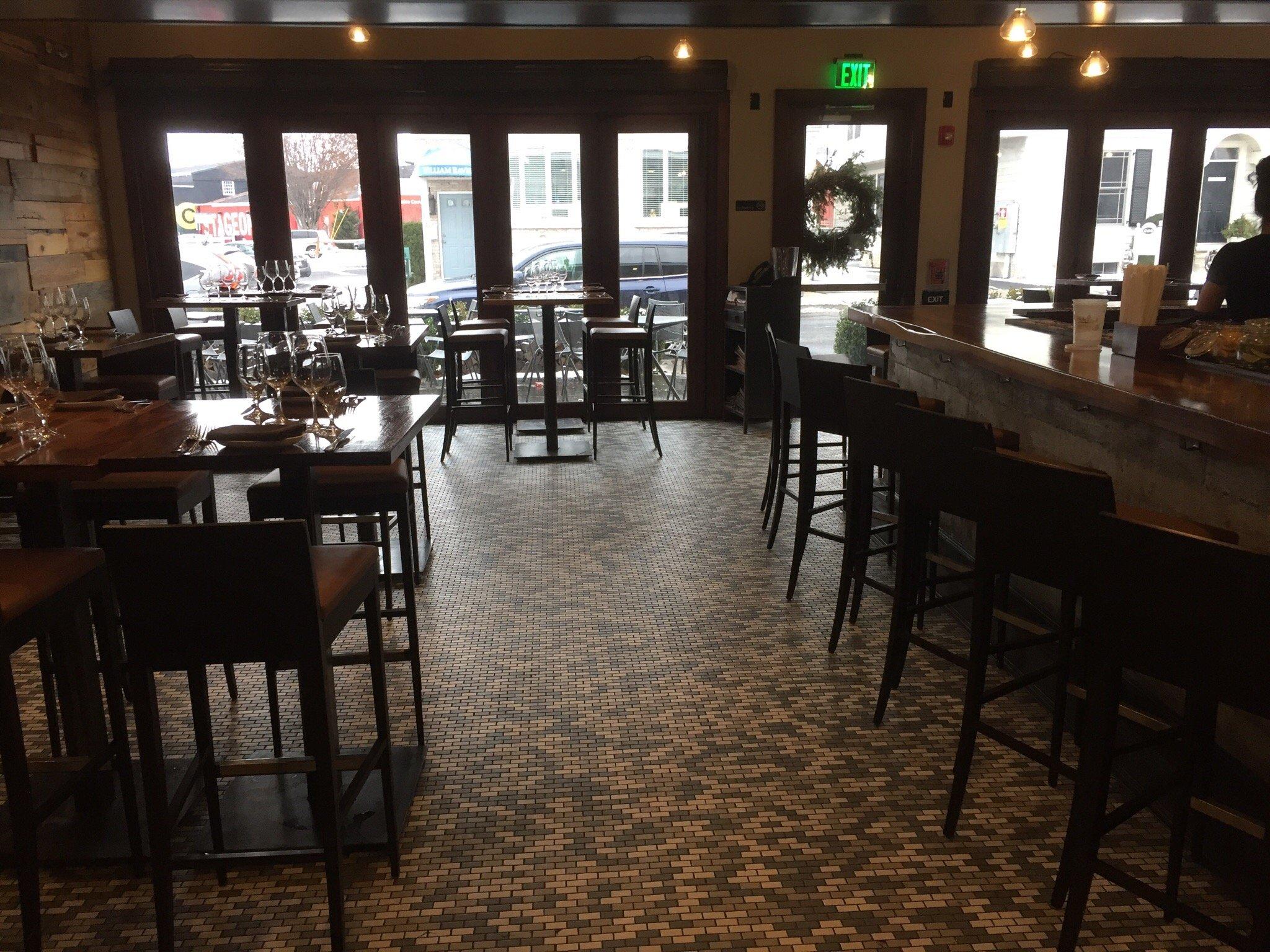 55 Wine Bar & Wood Grille