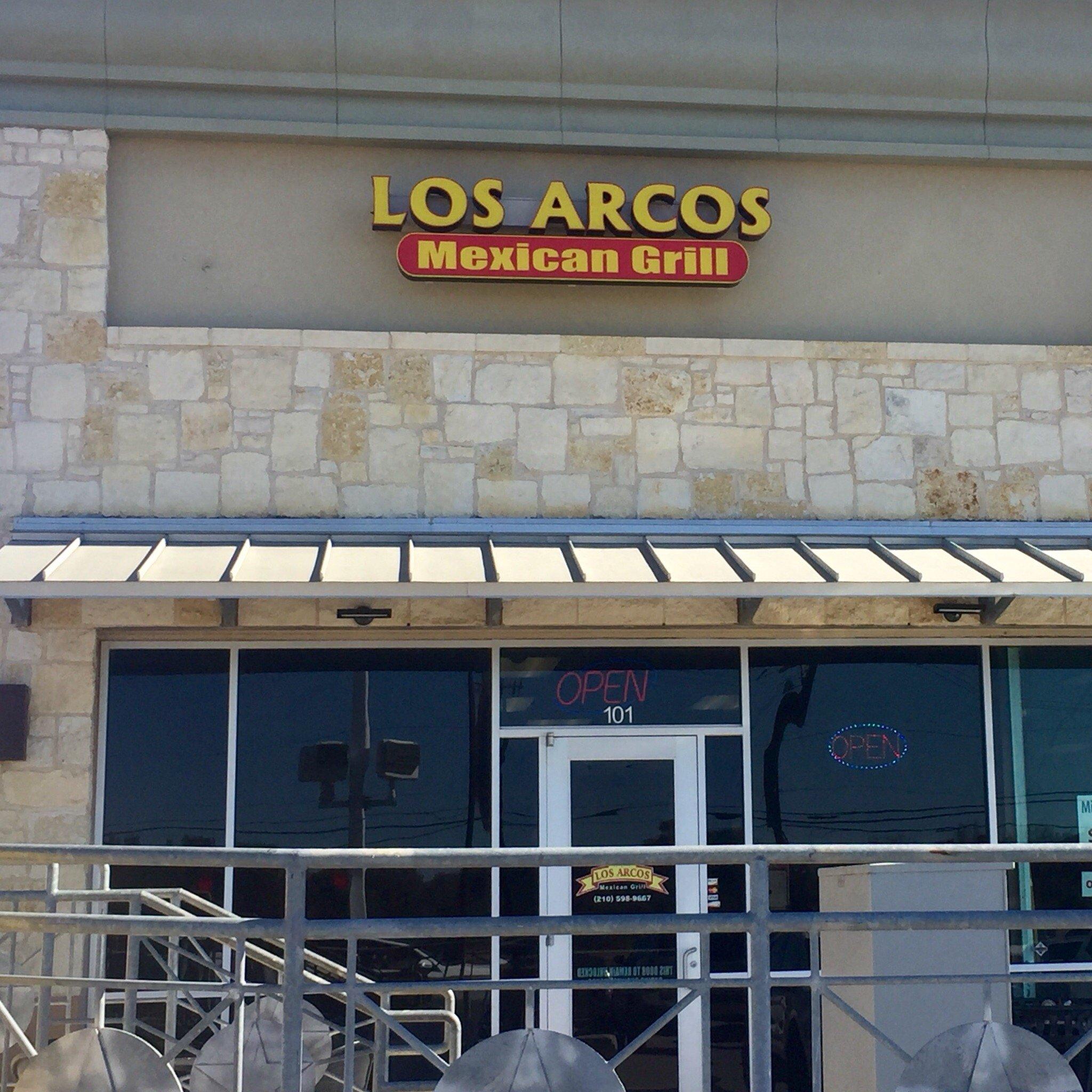 Los Arcos Mexican Grill