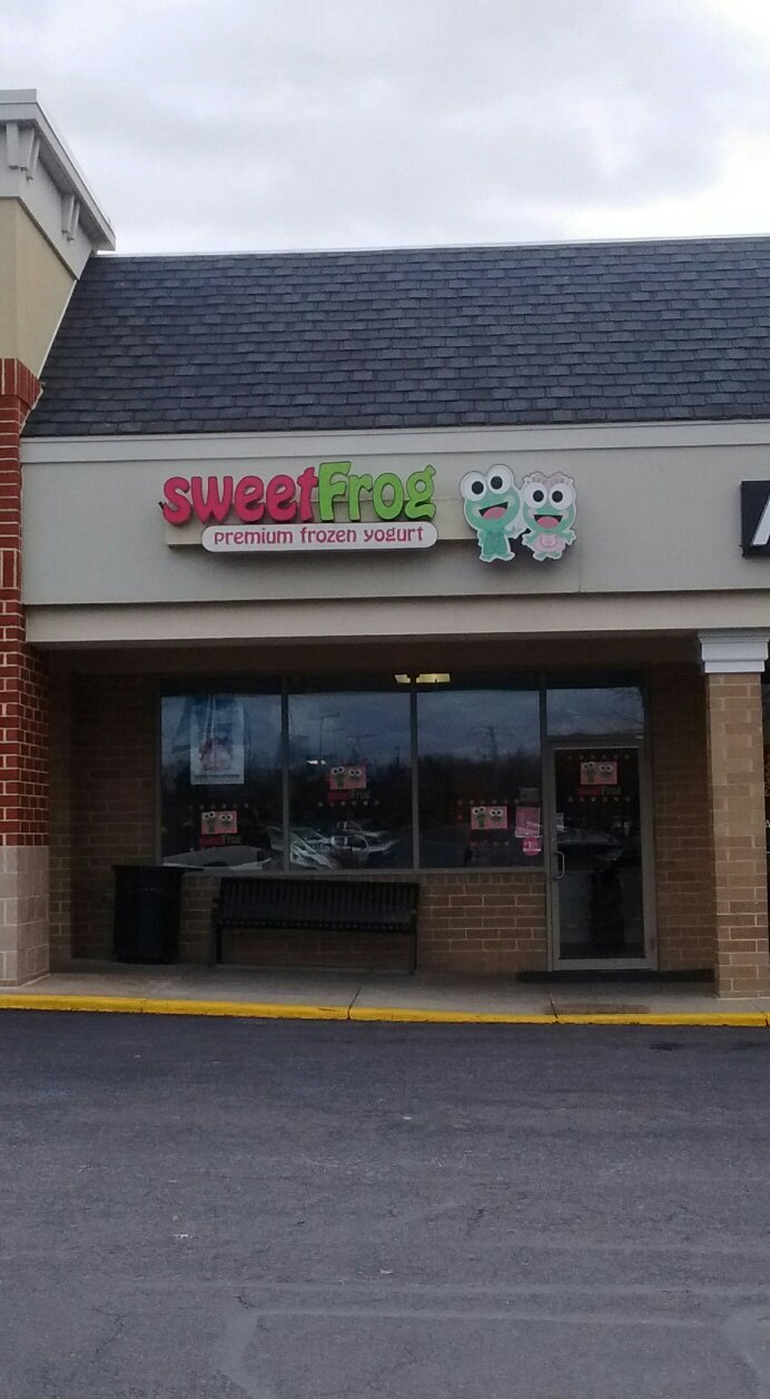 sweetFrog Premium Frozen Yogurt