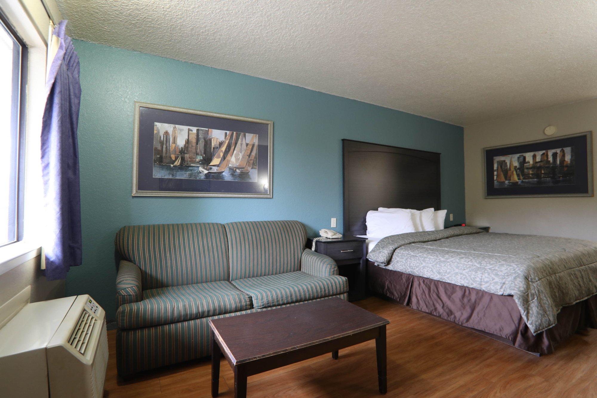 Executive Inn - Panama City Beach