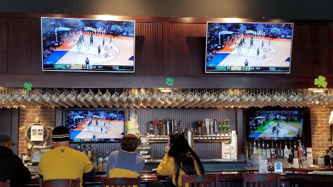 The Greene Turtle Sports Bar & Grille