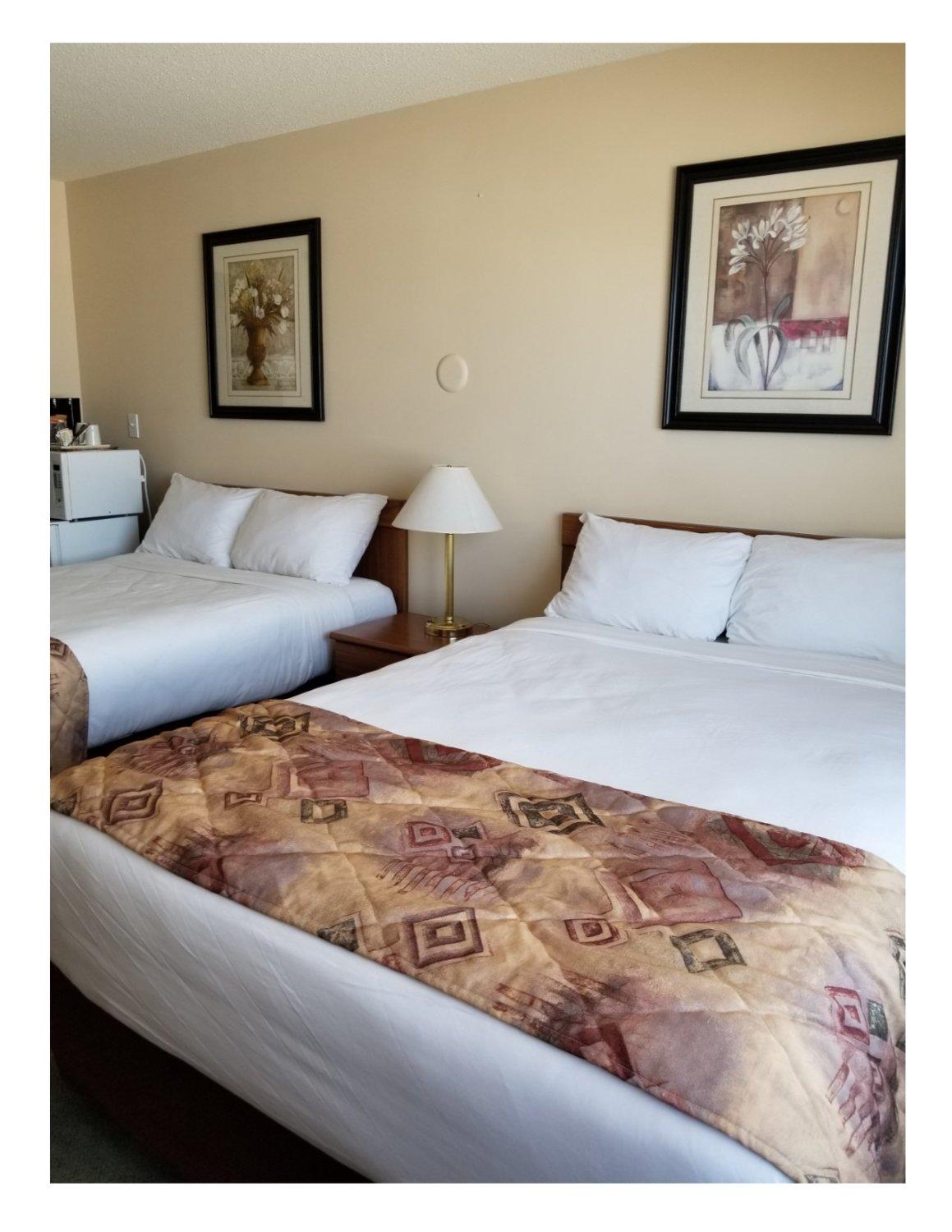 Dunvegan Inn & Suites