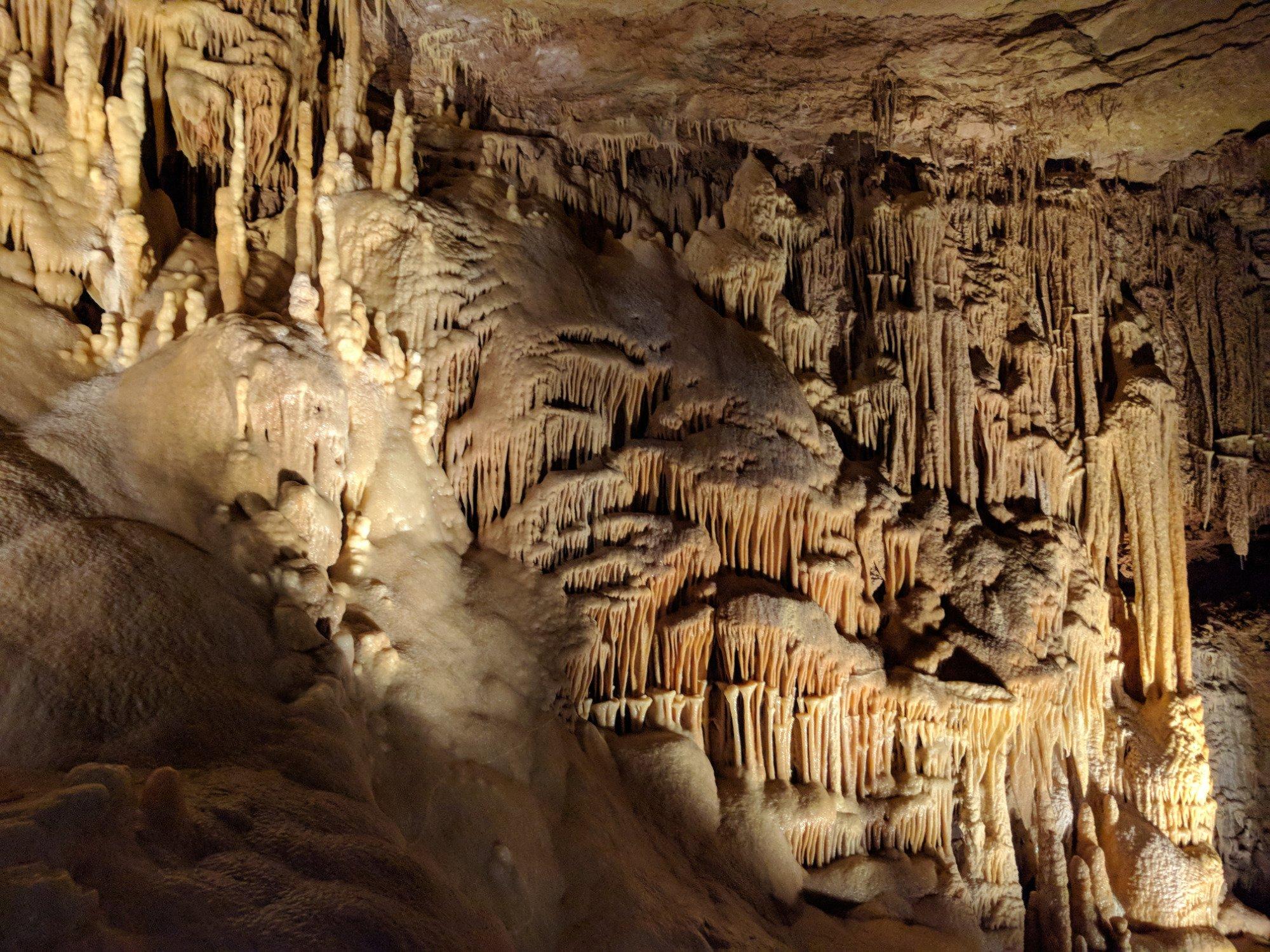 Natural Bridge Caverns