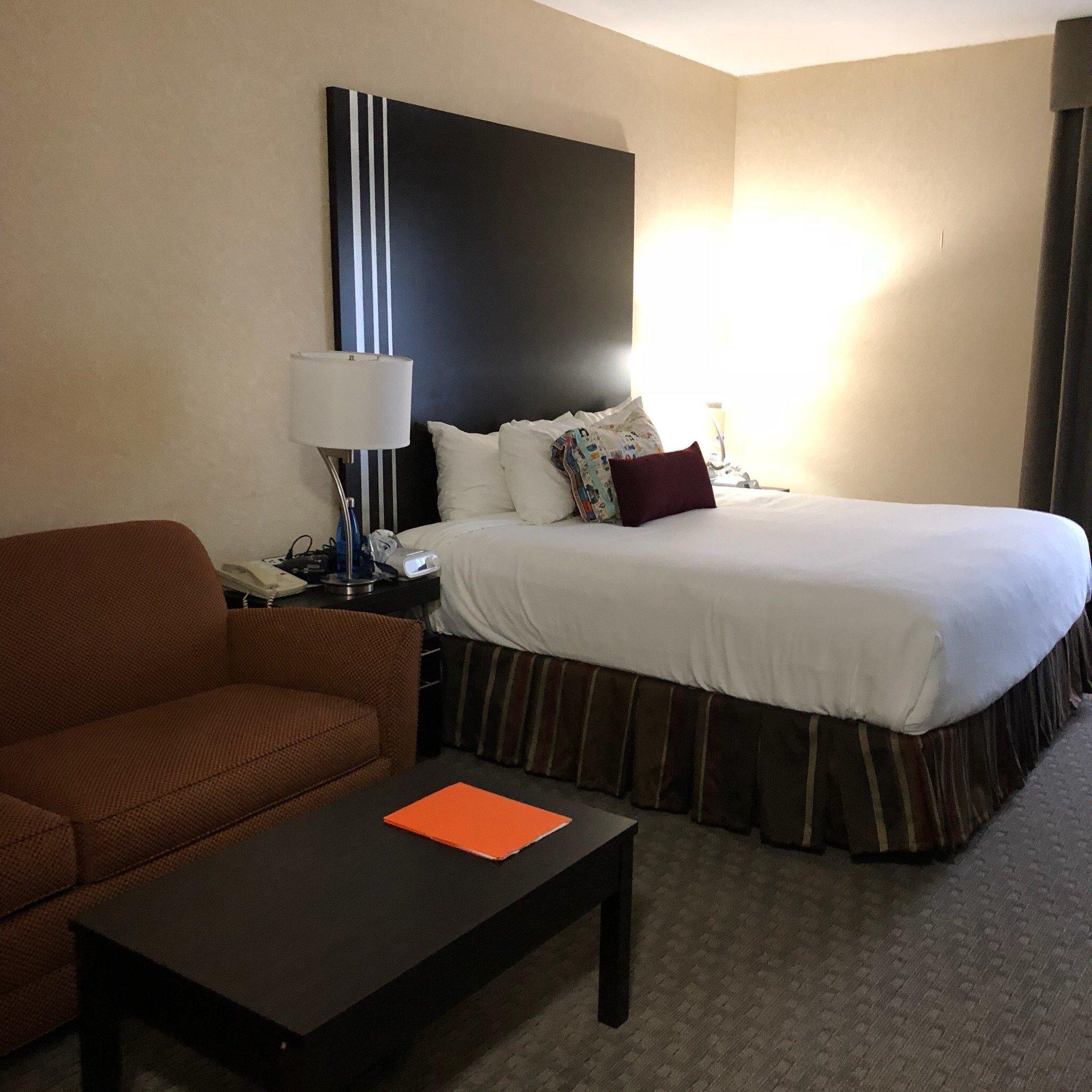 Best Western Plus Howe Inn