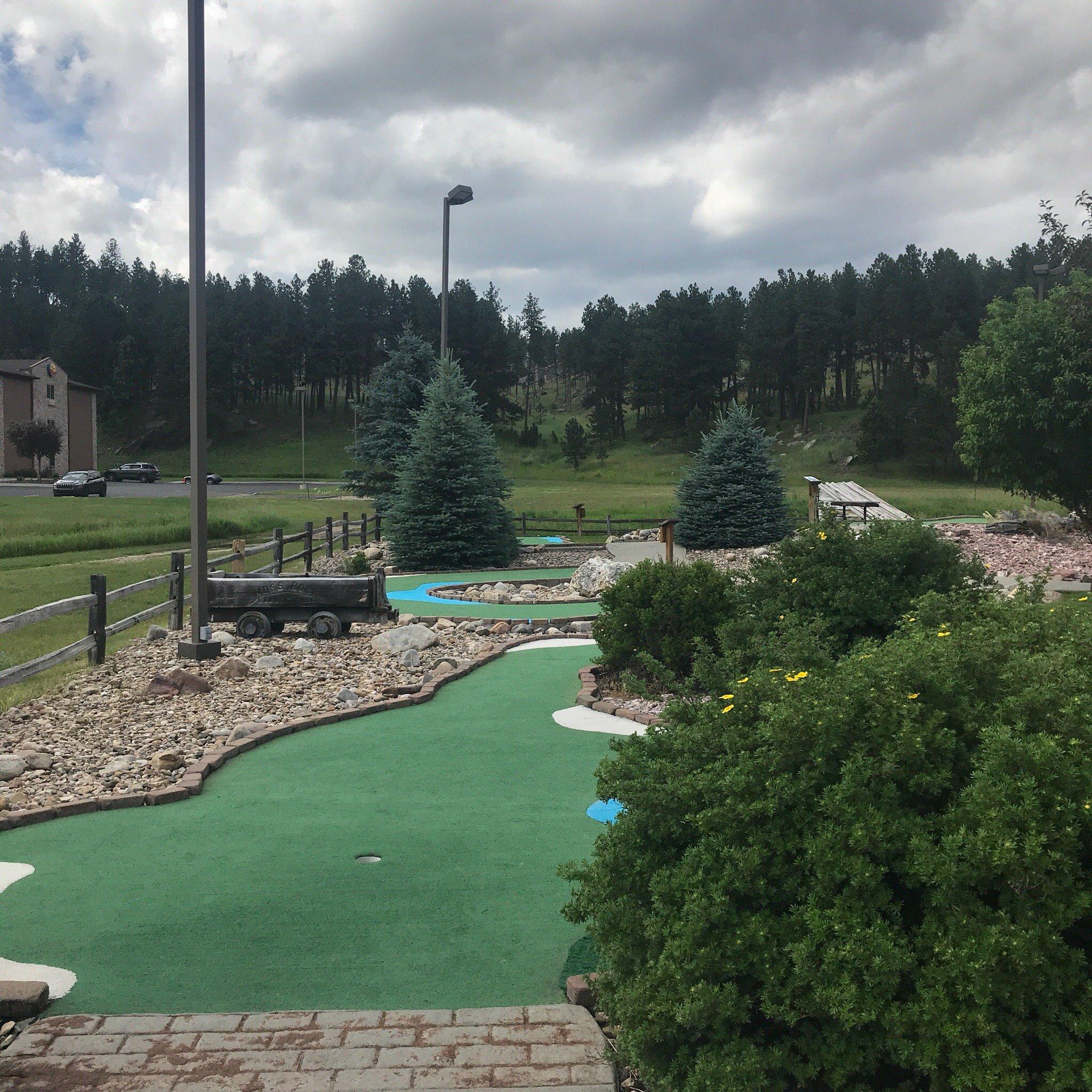 Grizzly Gulch Adventure Golf