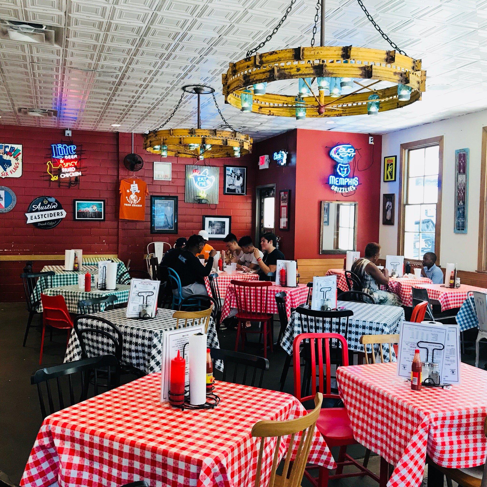 Gus's World Famous Fried Chicken