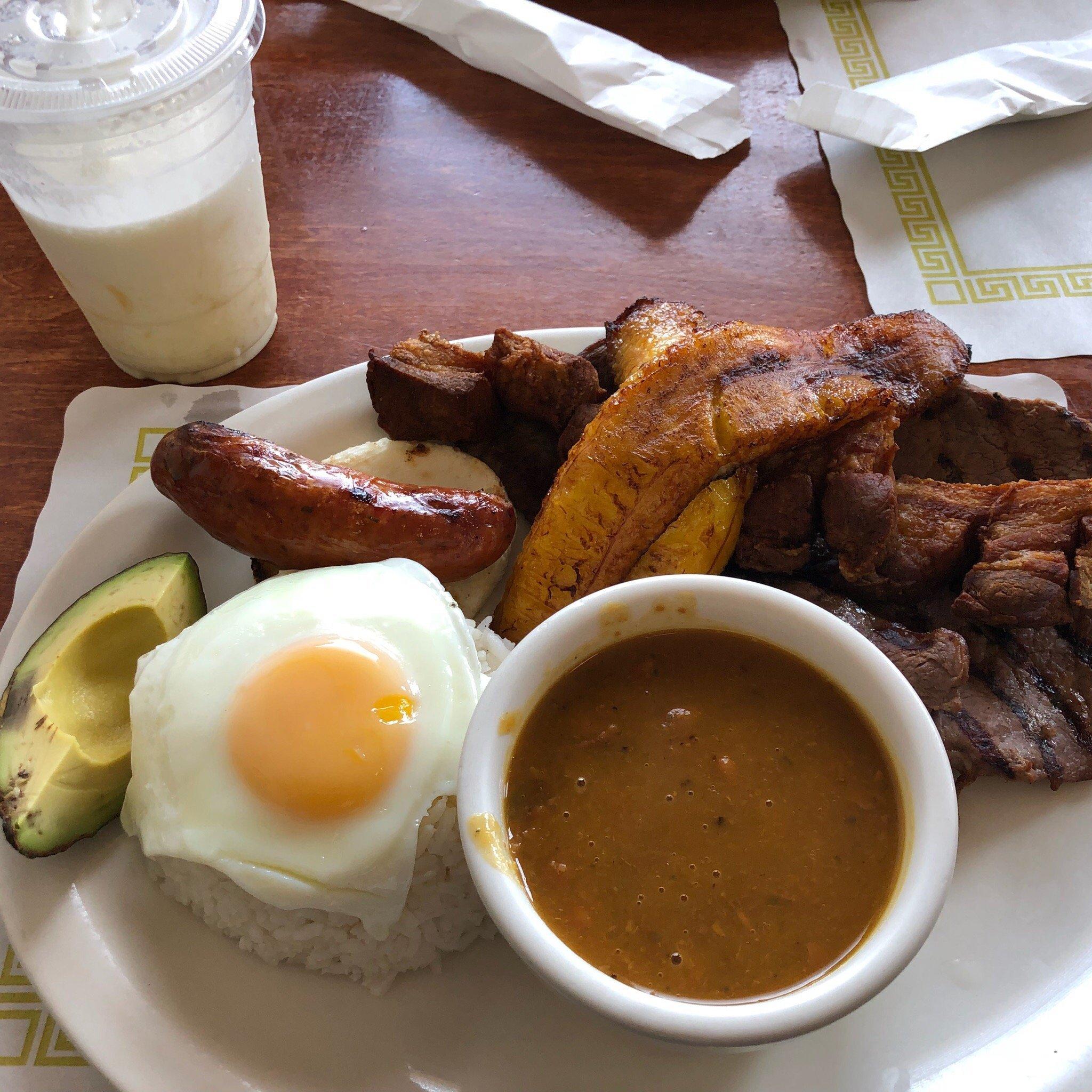 Mi Pueblo Restaurant & Bakery