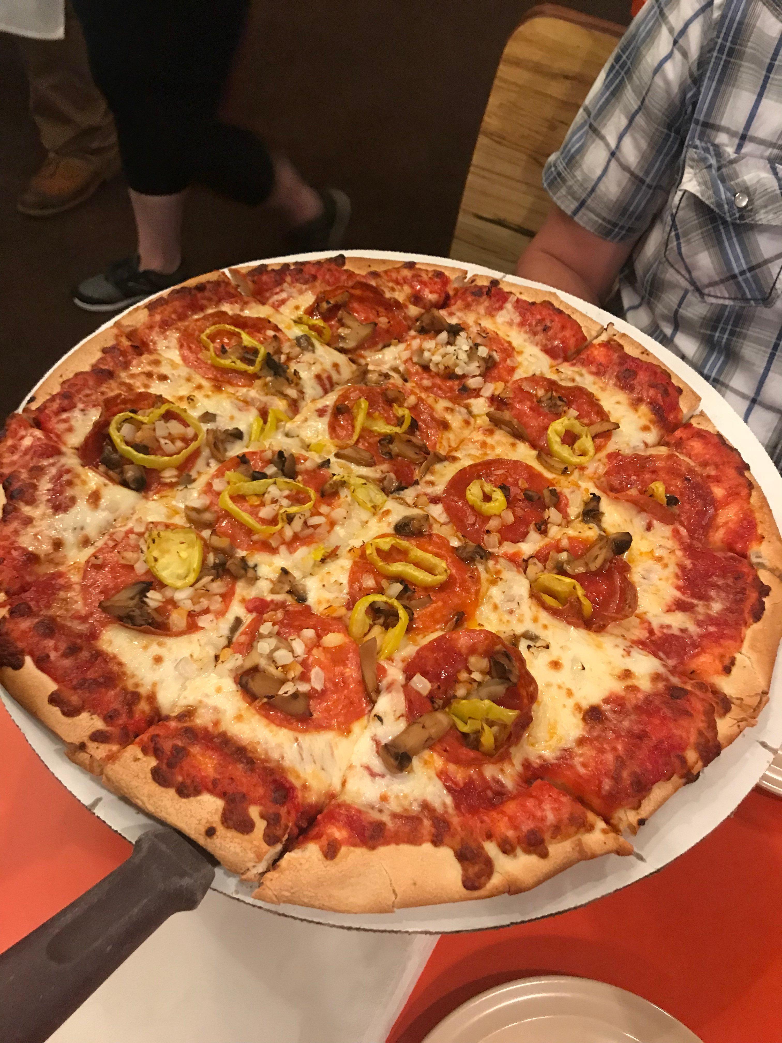 Evaroni's Pizza