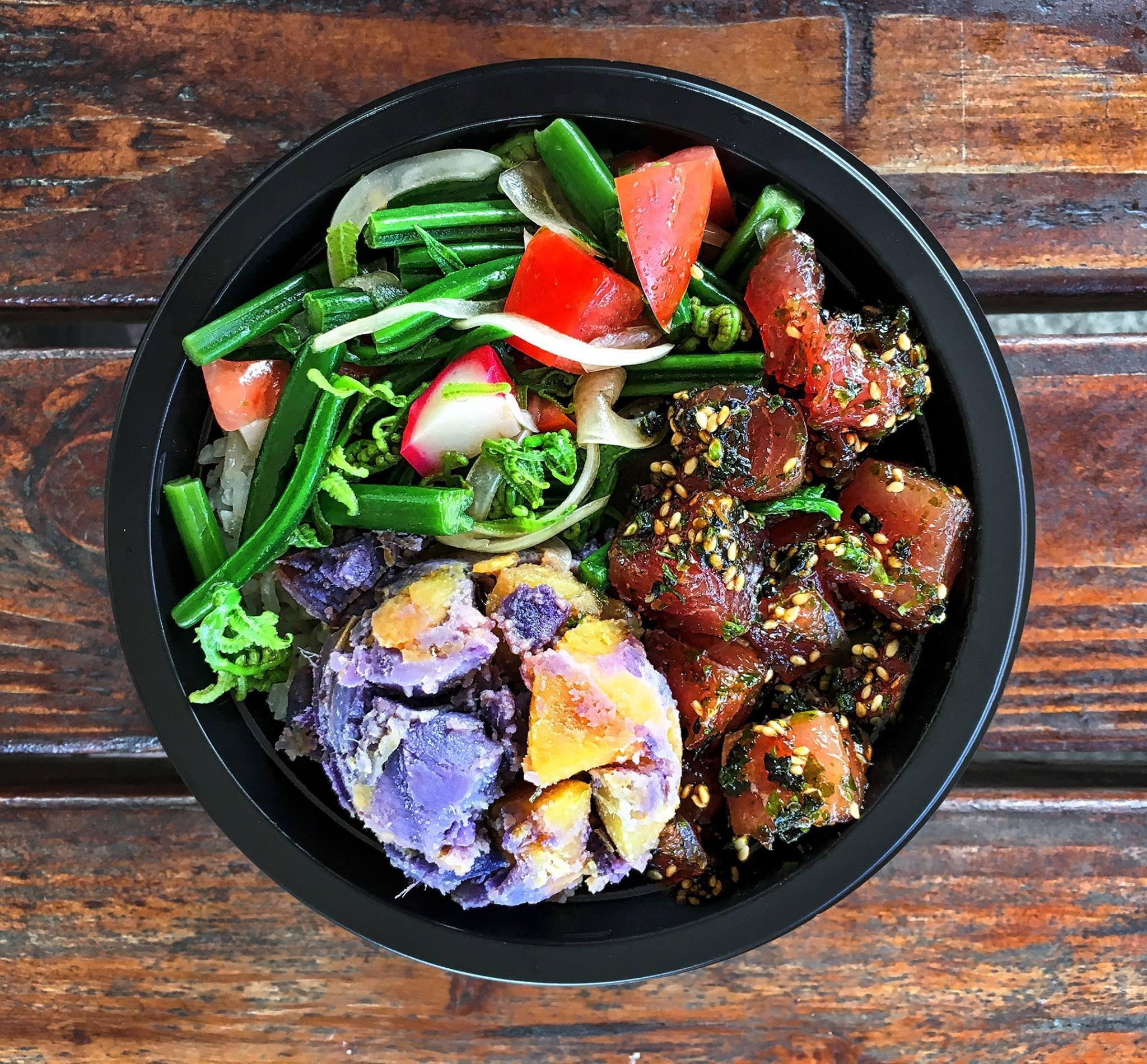 Poke N Sides @ the Hilo Farmers Market