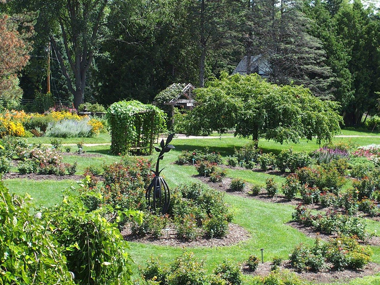 Dubuque Arboretum & Botanical Gardens