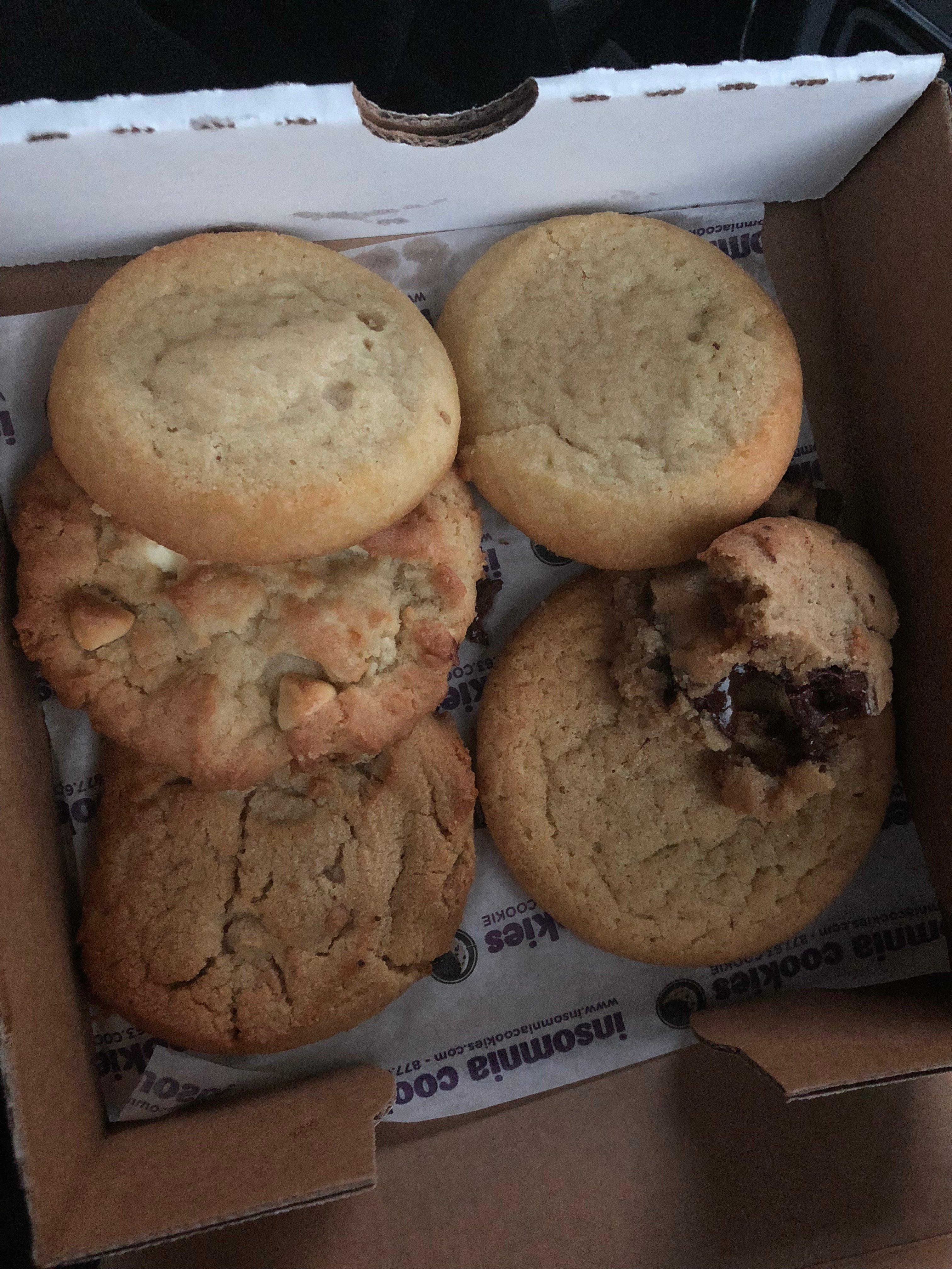 Insomnia Cookies