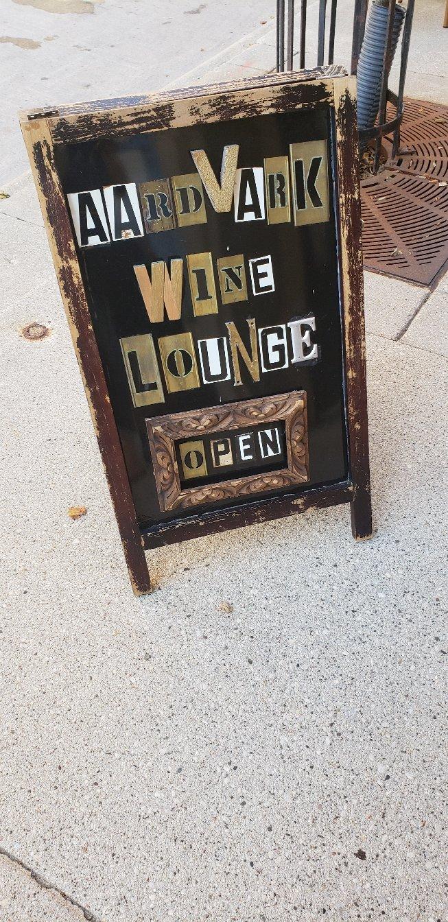 Aardvark Wine Lounge