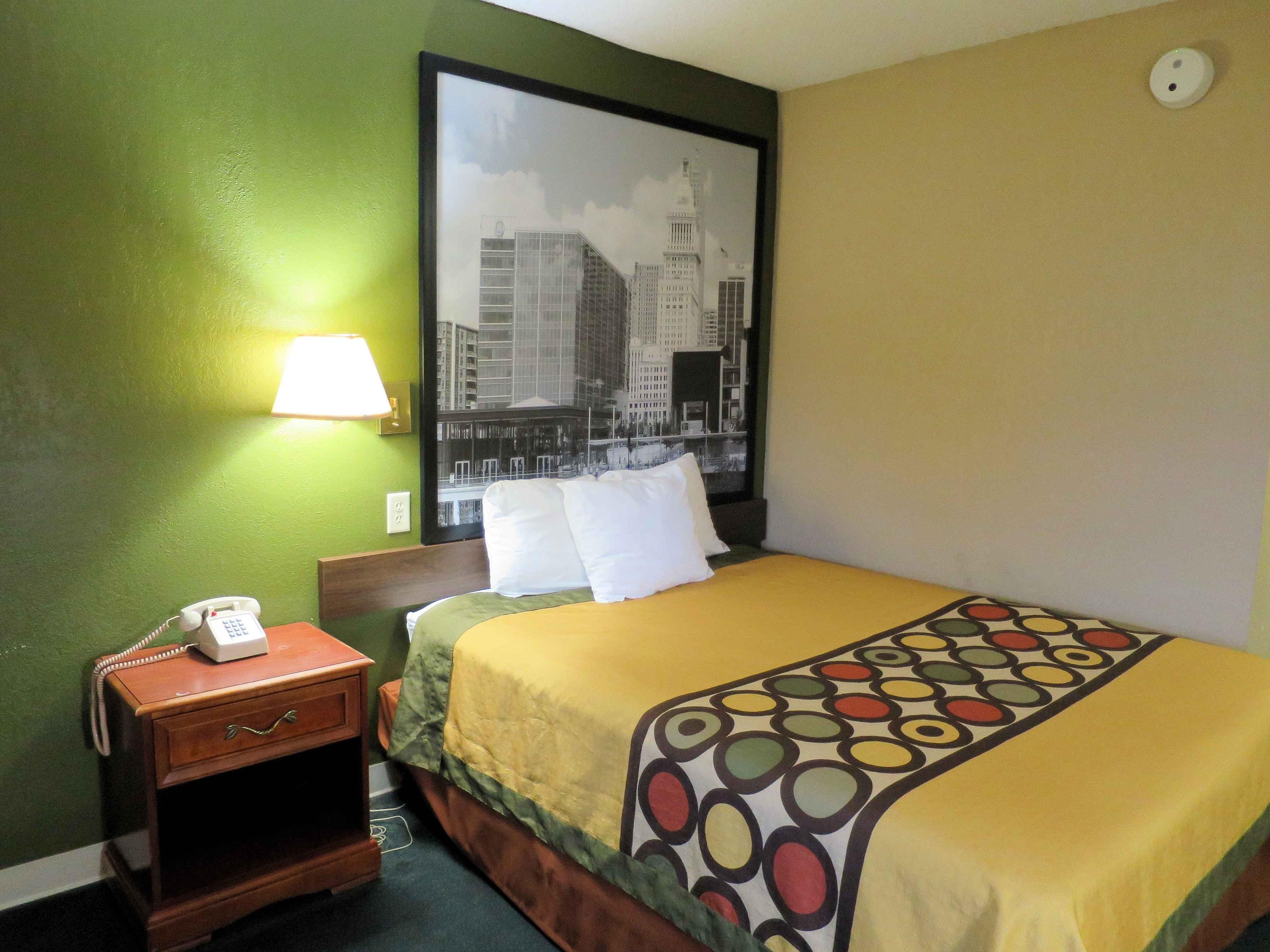 Super 8 By Wyndham Vandalia/Dayton International Airport