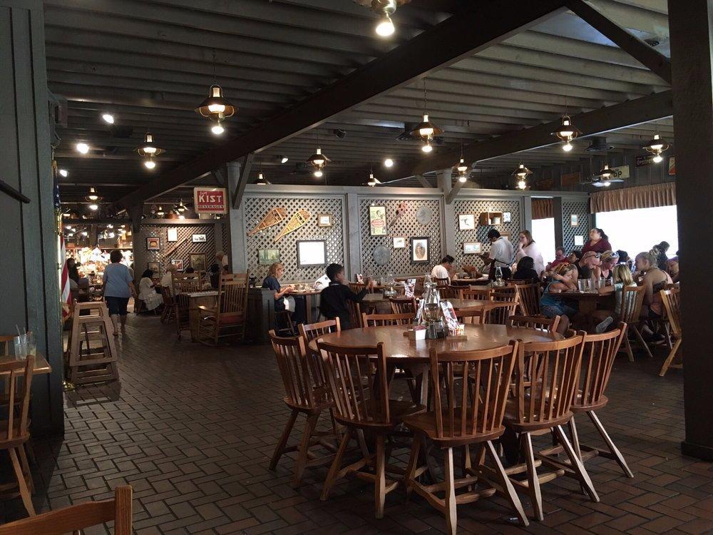 Cracker Barrel Old Country Store