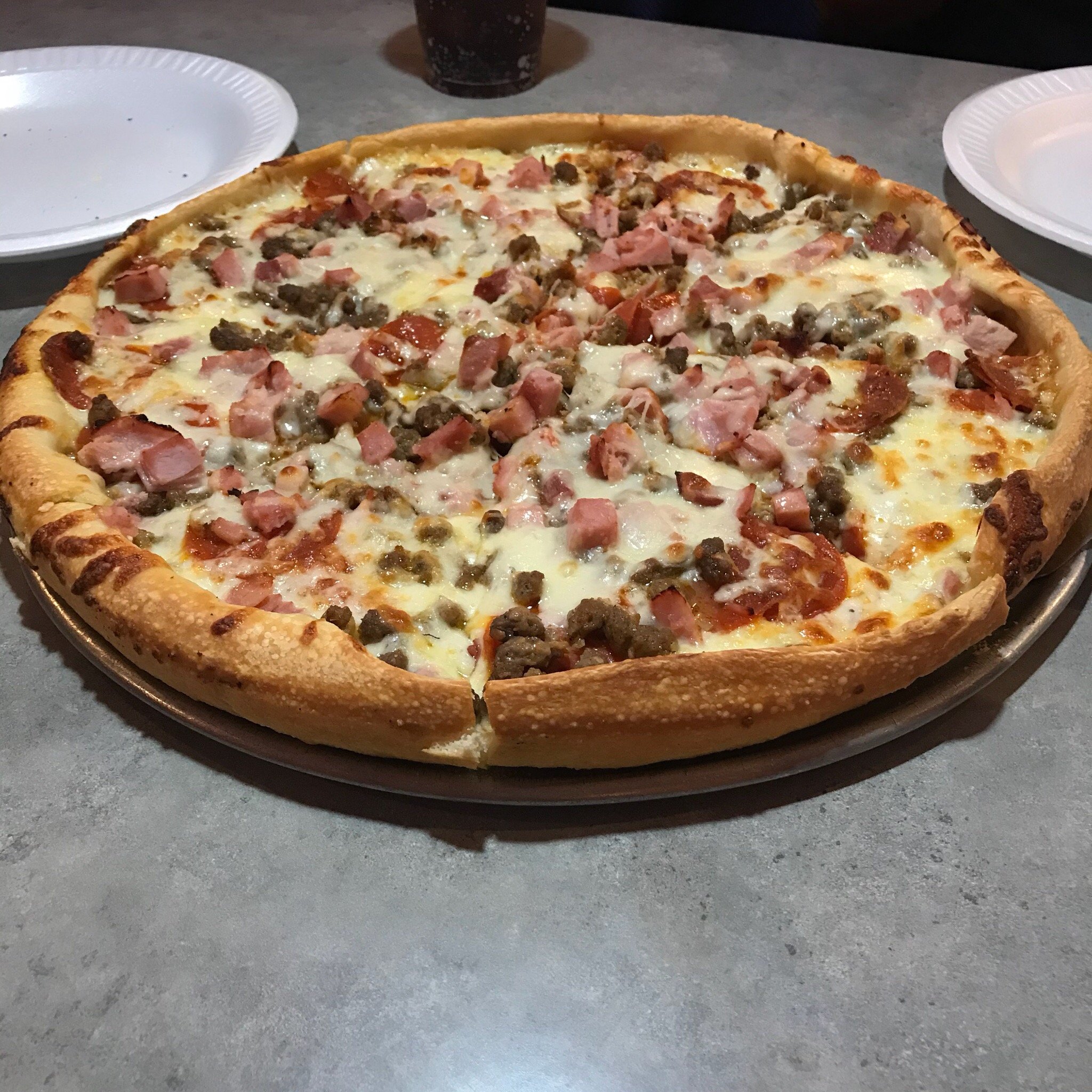 Four Seas Pizza & Restaurant