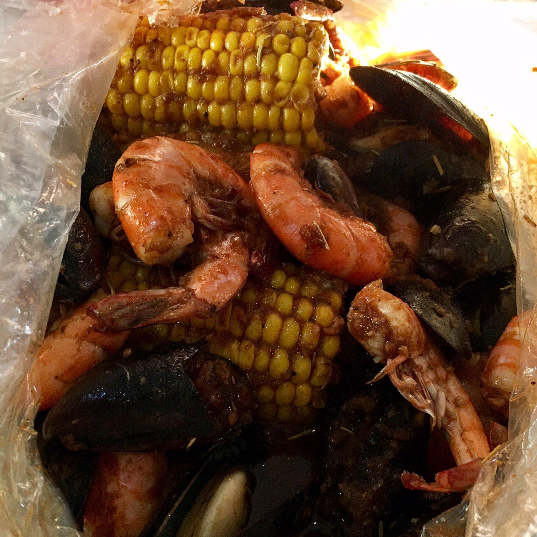 Lee's Seafood Boil