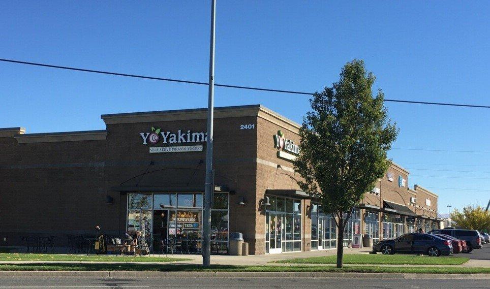 Yo Yakima Frozen Yogurt