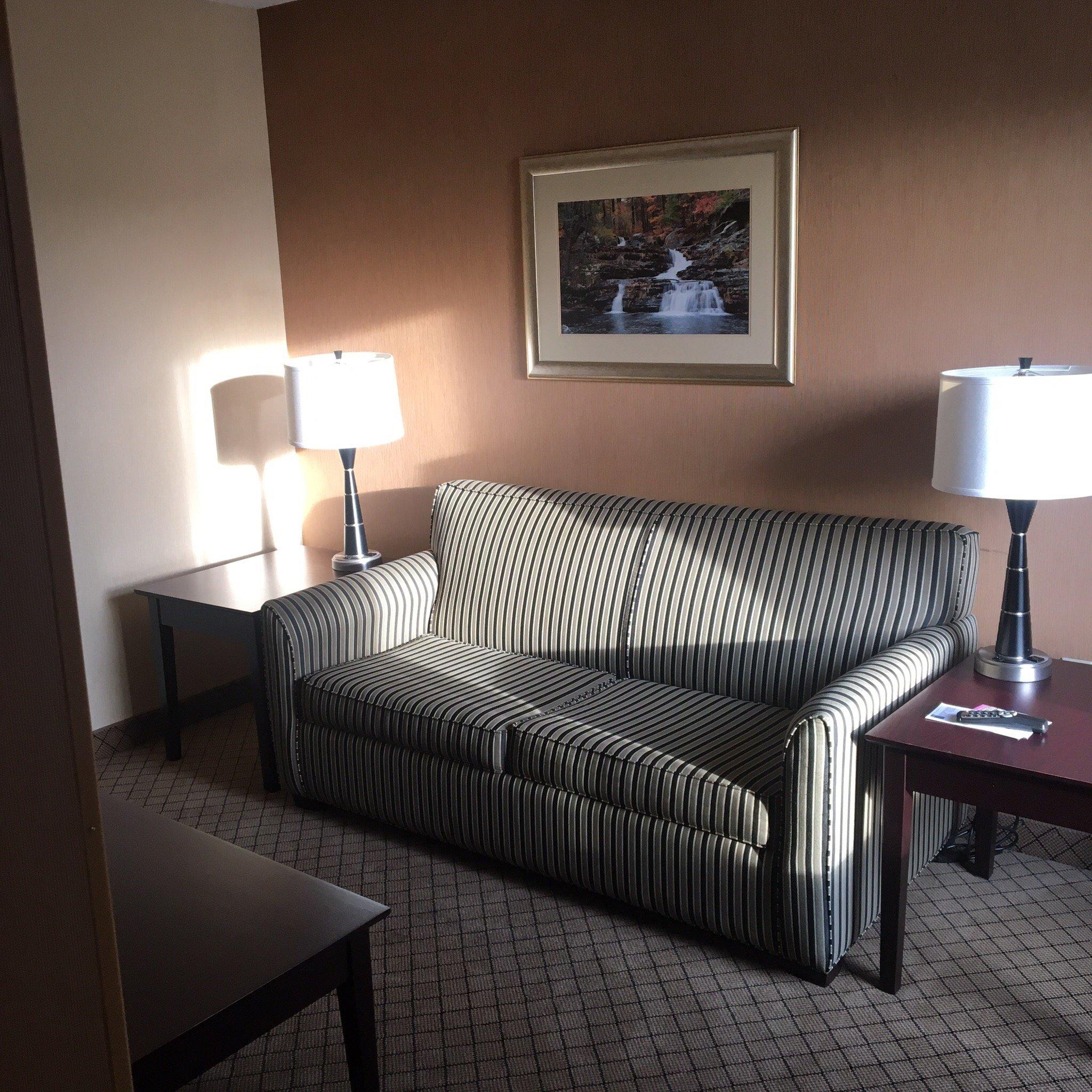 Holiday Inn Express Lewisburg/New Columbia, an IHG Hotel