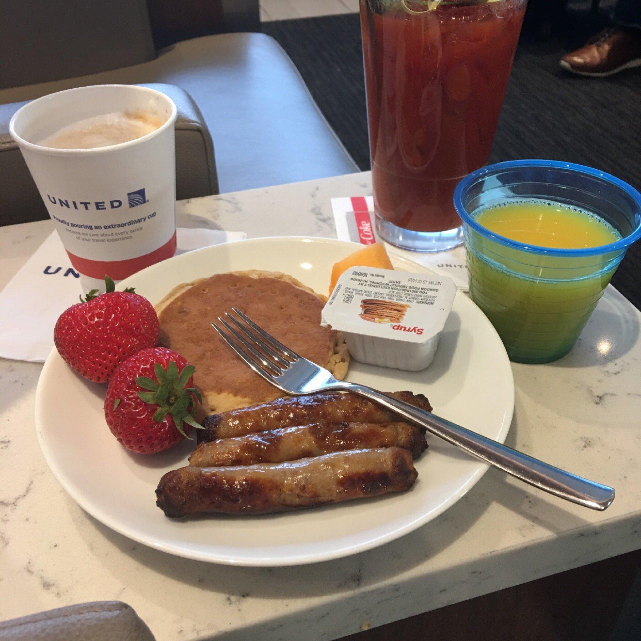 United Polaris Lounge