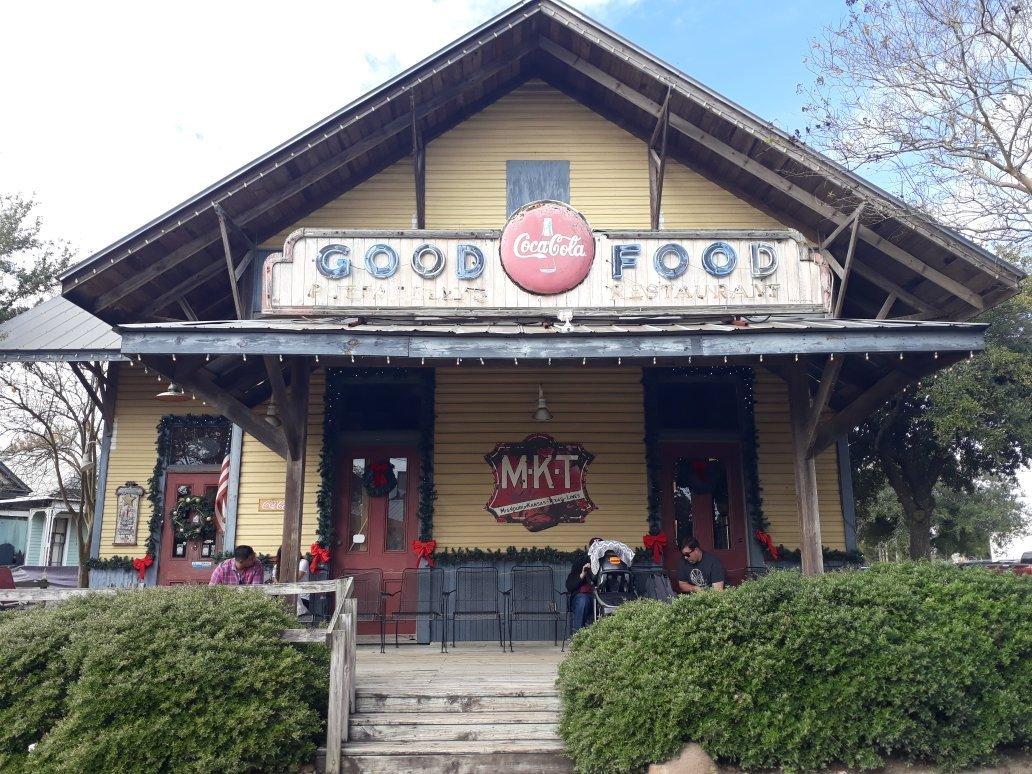 Puffabelly's Old Depot Restaurant