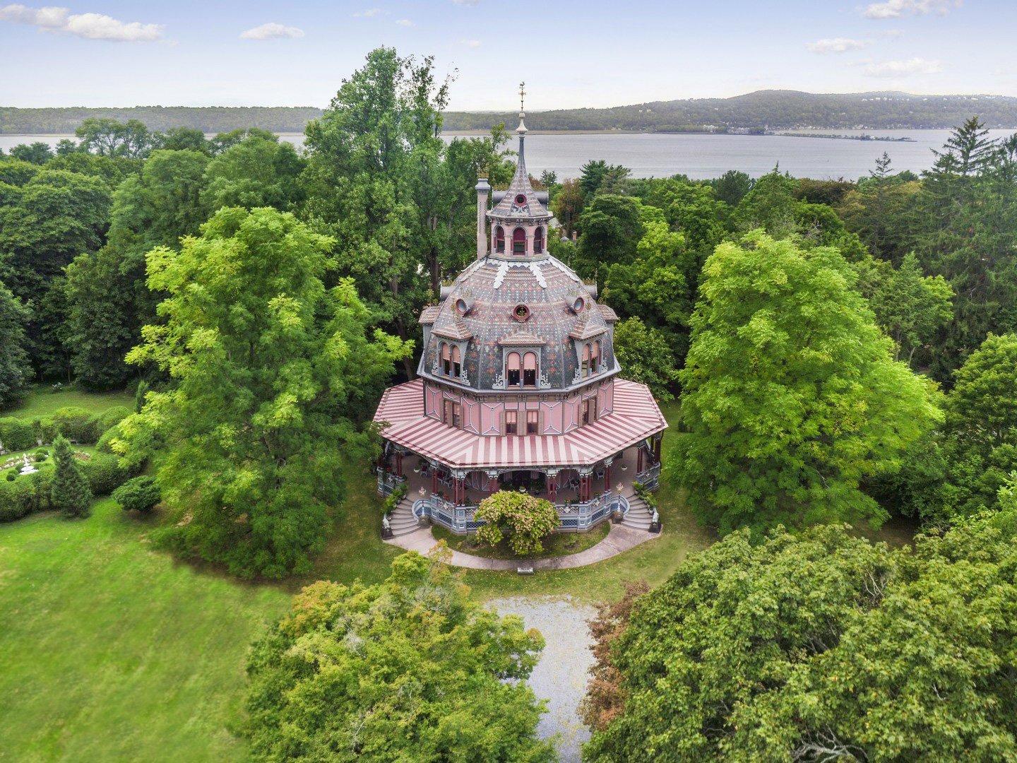 The Armour-Stiner Octagon House