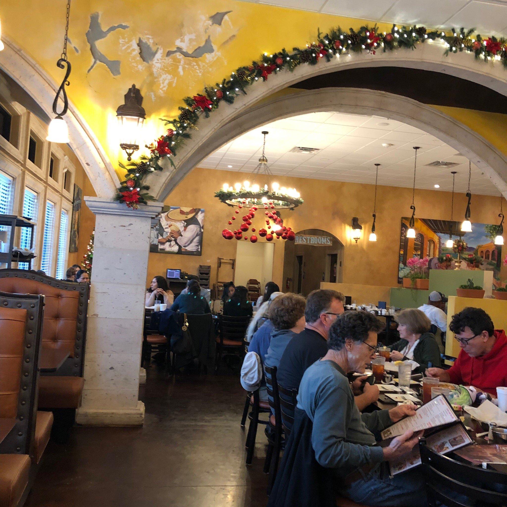 Jalisco's Restaurant and Bar