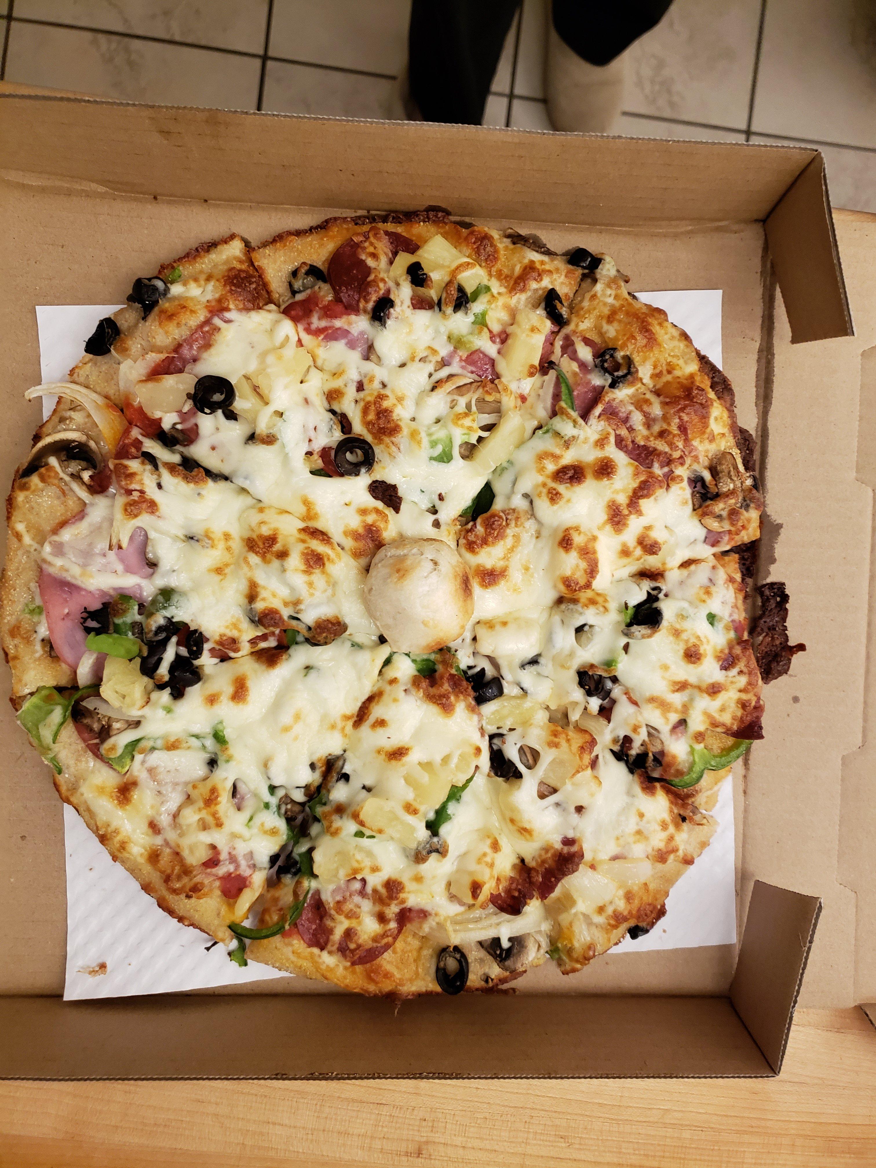 Hansen's Classic Pizza