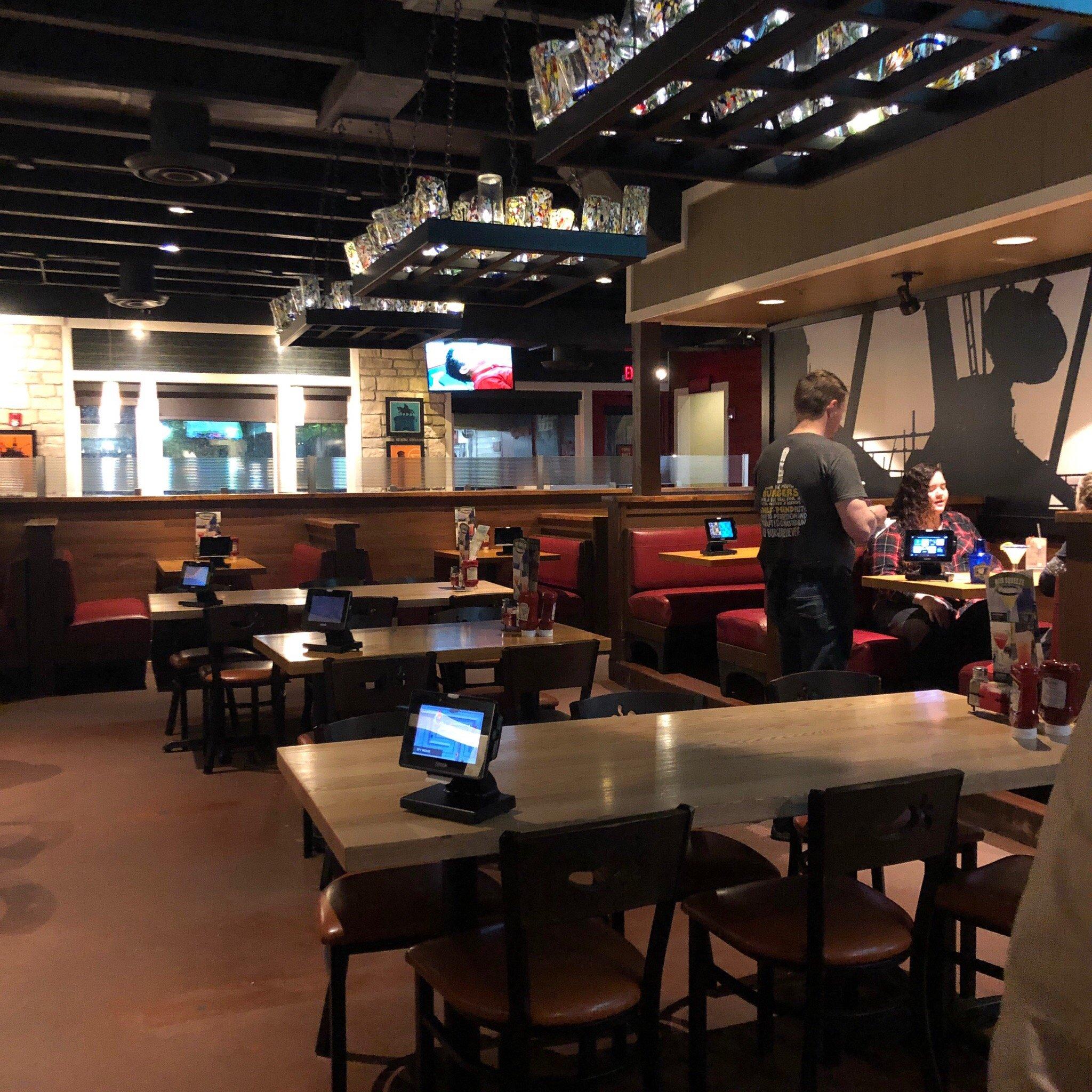 Chili's Grill & Bar