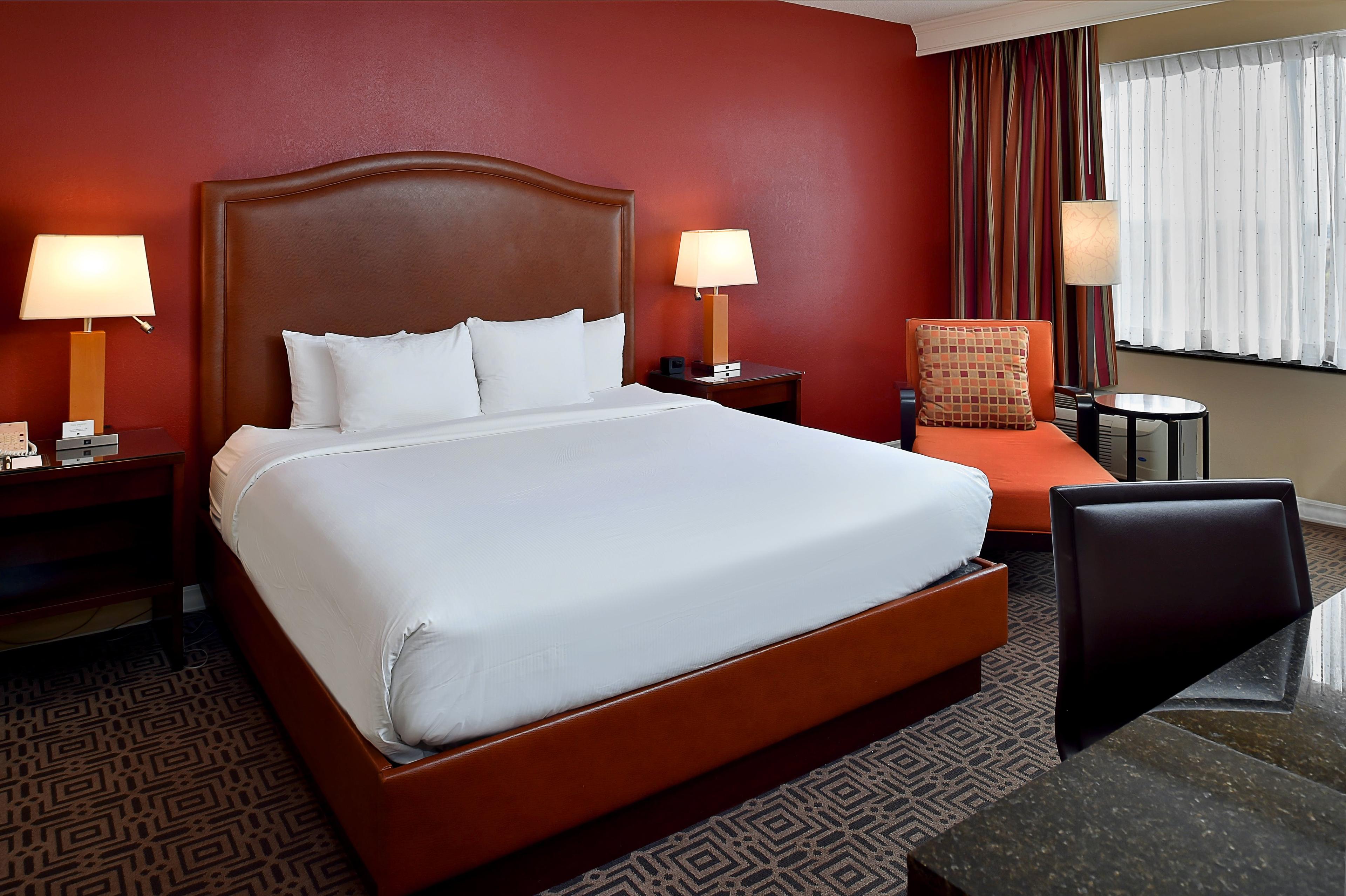 DoubleTree by Hilton Hotel St. Louis - Chesterfield