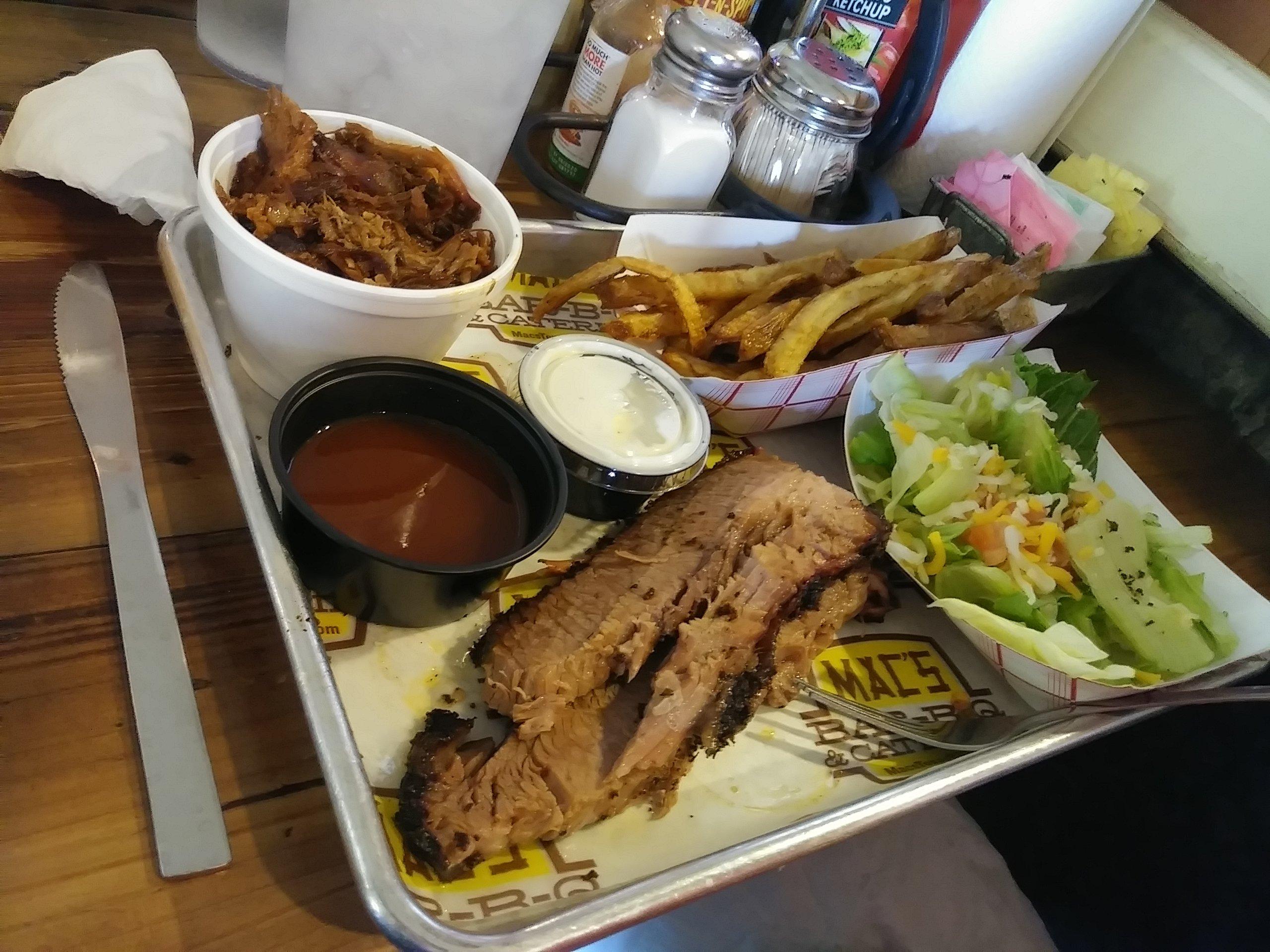 Mac's Bar-B-Q