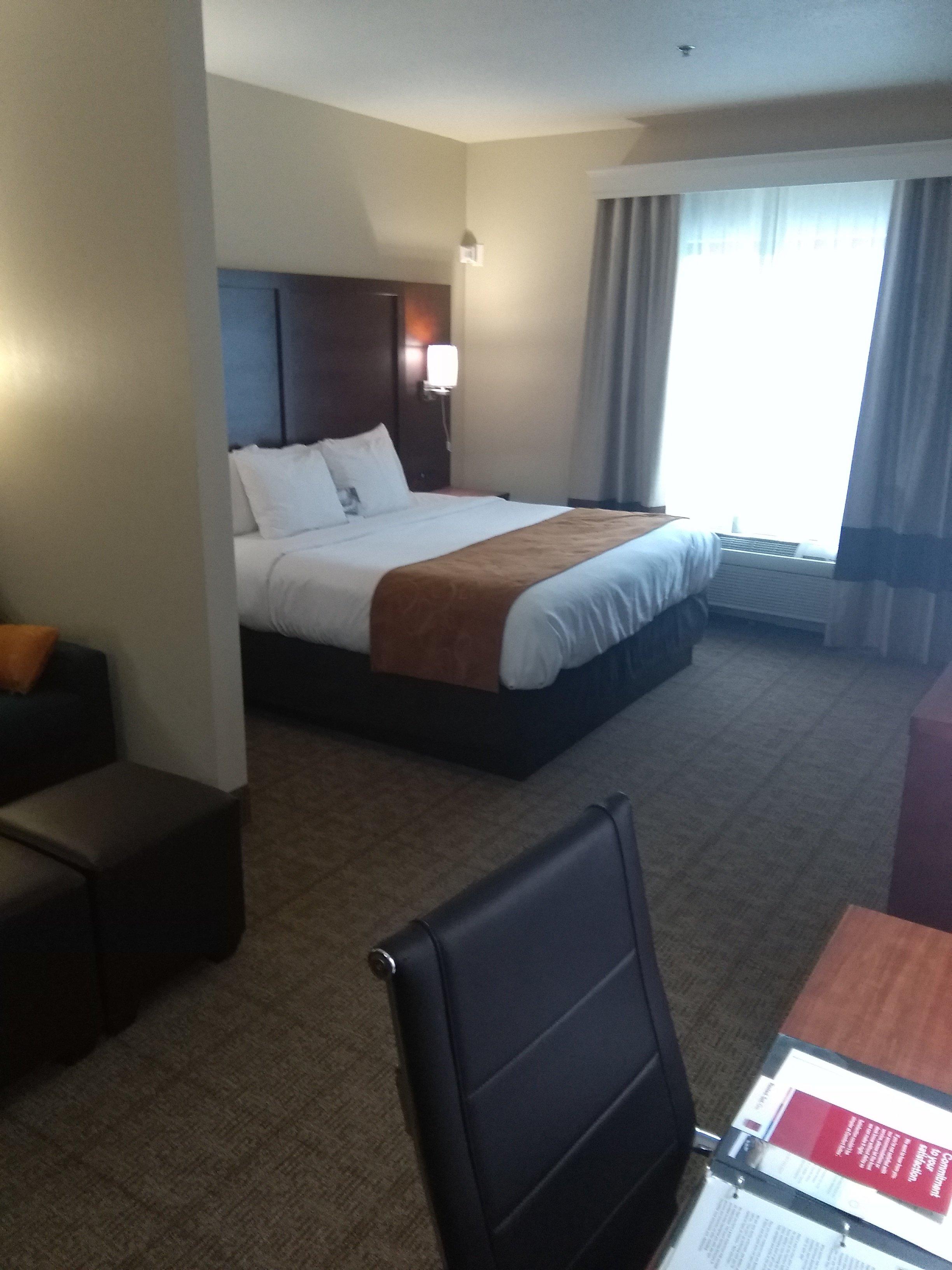 Comfort Suites Hopkinsville near Fort Campbell