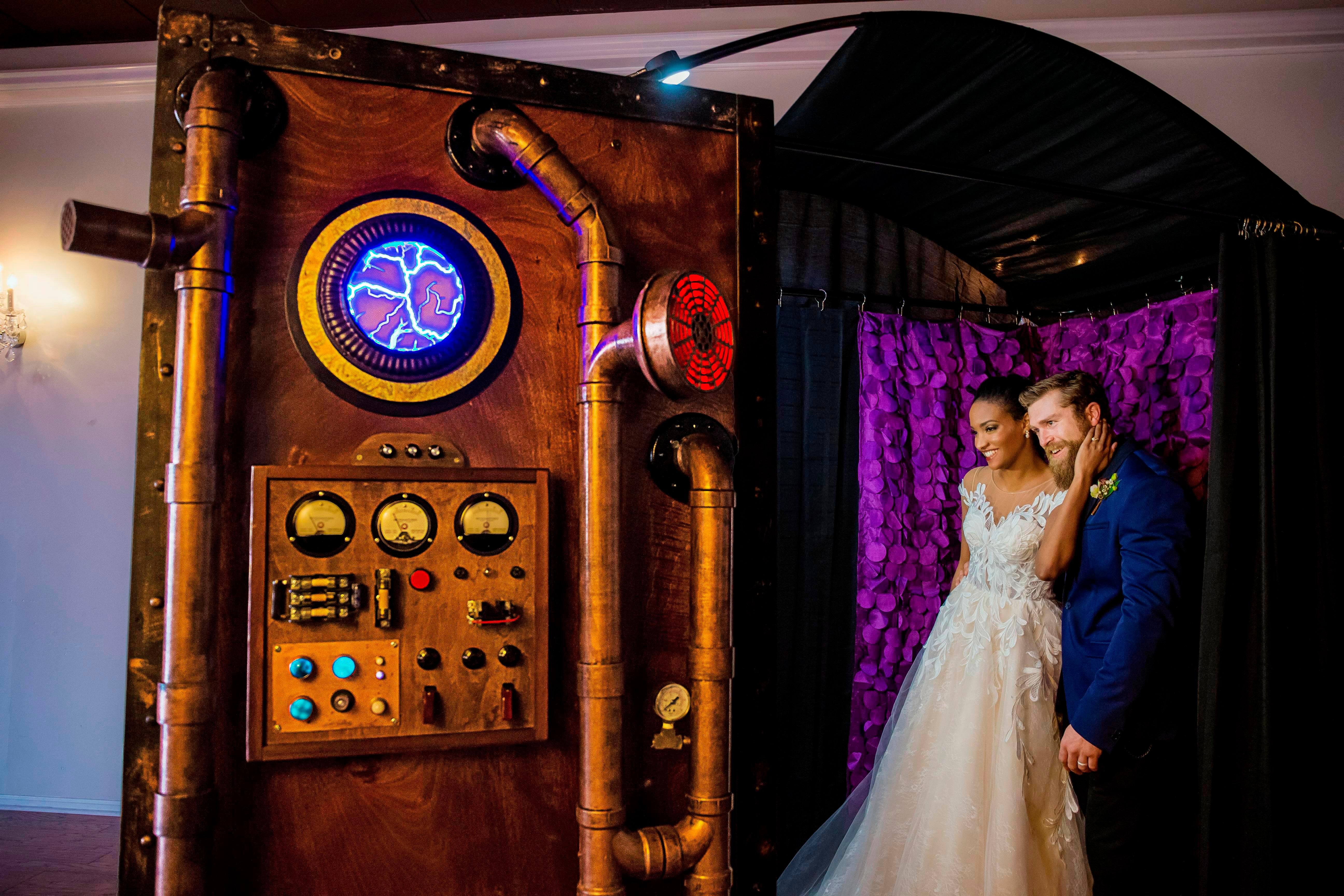 The Looking Glass Photo Booths