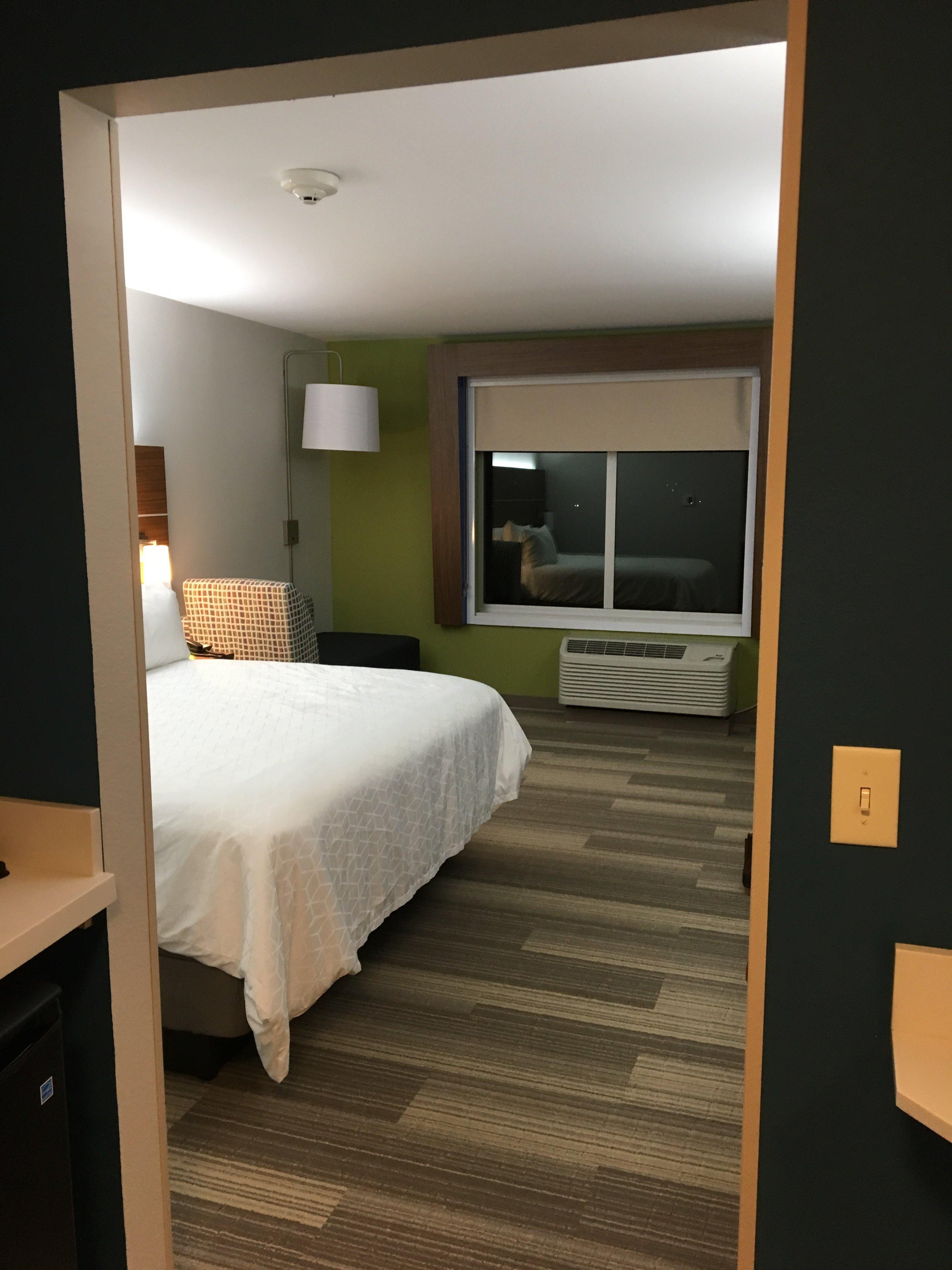 Holiday Inn Express & Suites Nebraska City, an IHG Hotel