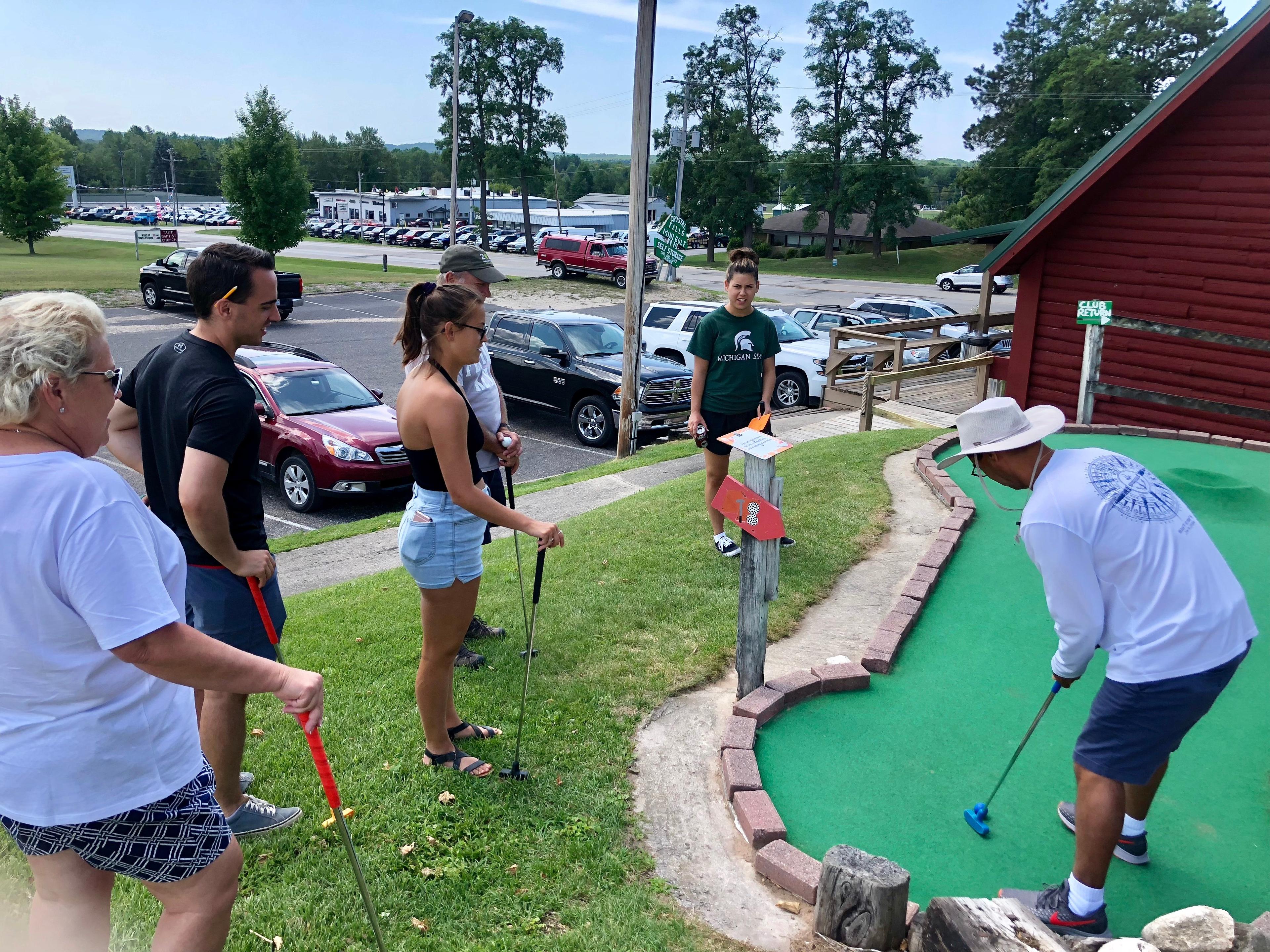 Crystal Falls Mini Golf