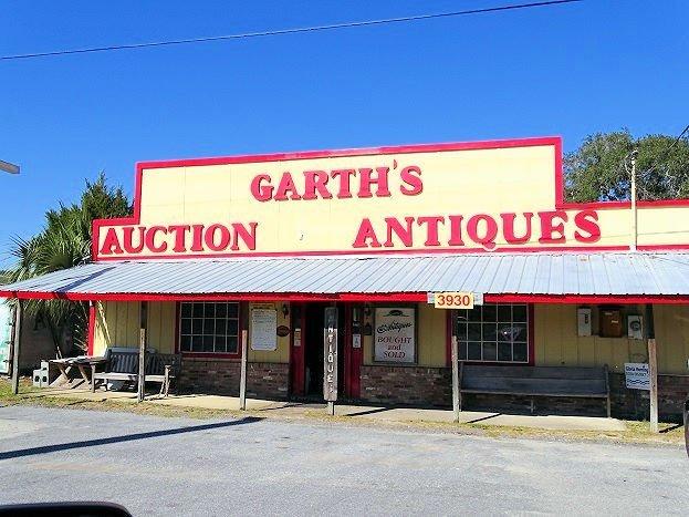 Garth's Antiques & Auction Gallery