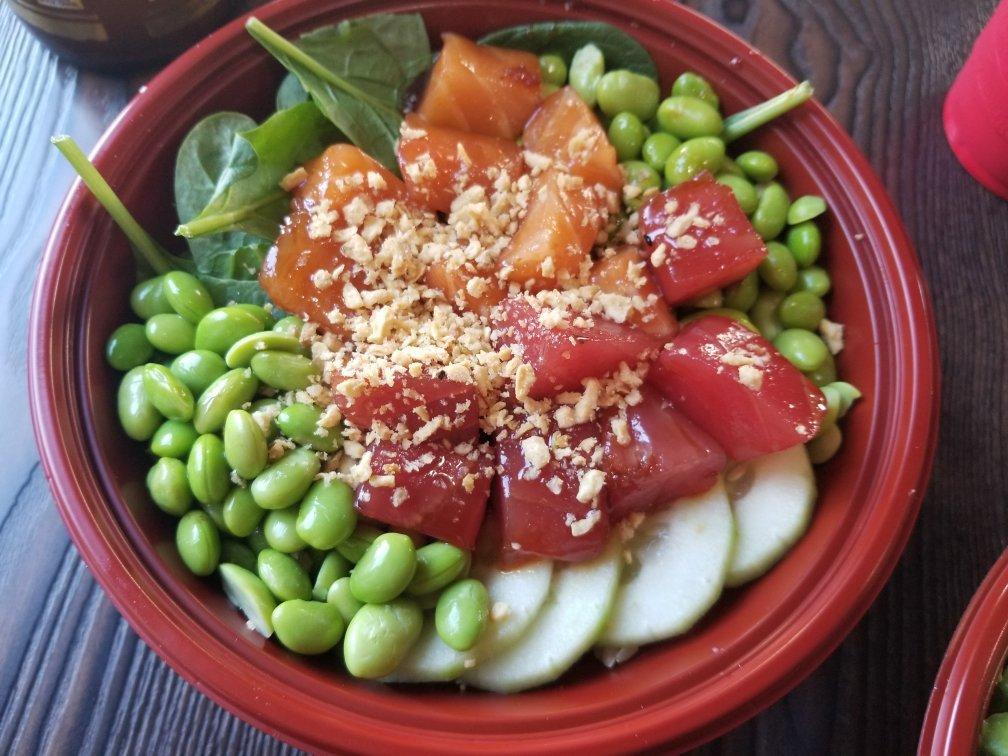 Poke Bowl Tropical Cafe