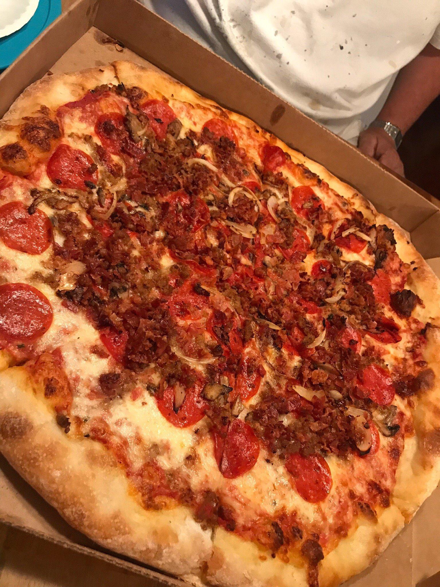 Racanelli's Pizza