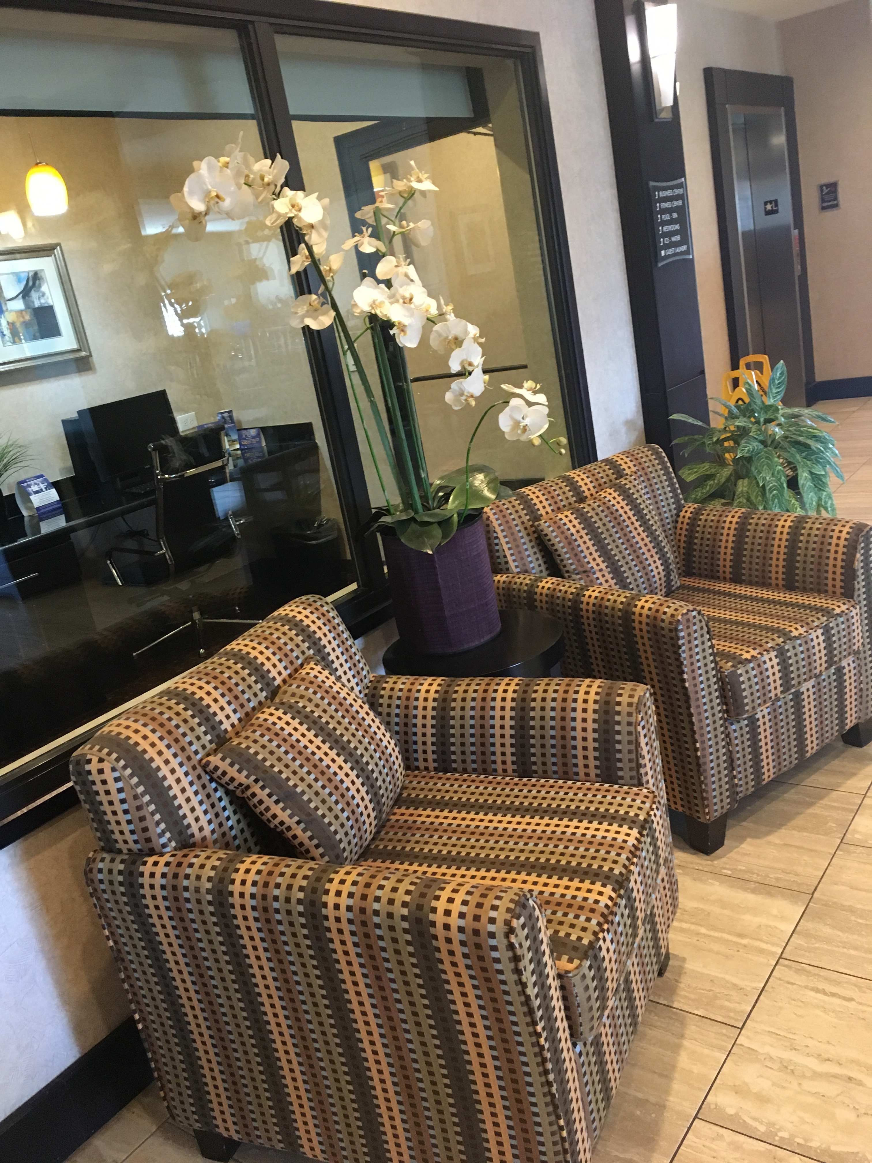 Best Western Plus Lytle Inn & Suites